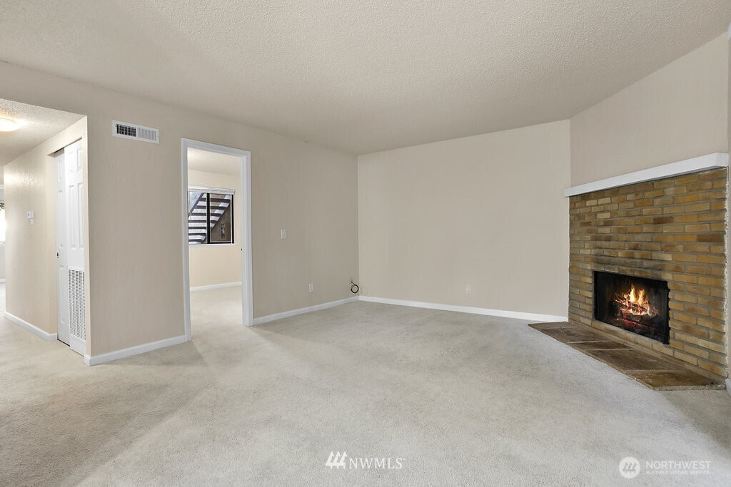 14331 124th Avenue NE, Kirkland, WA 98034
