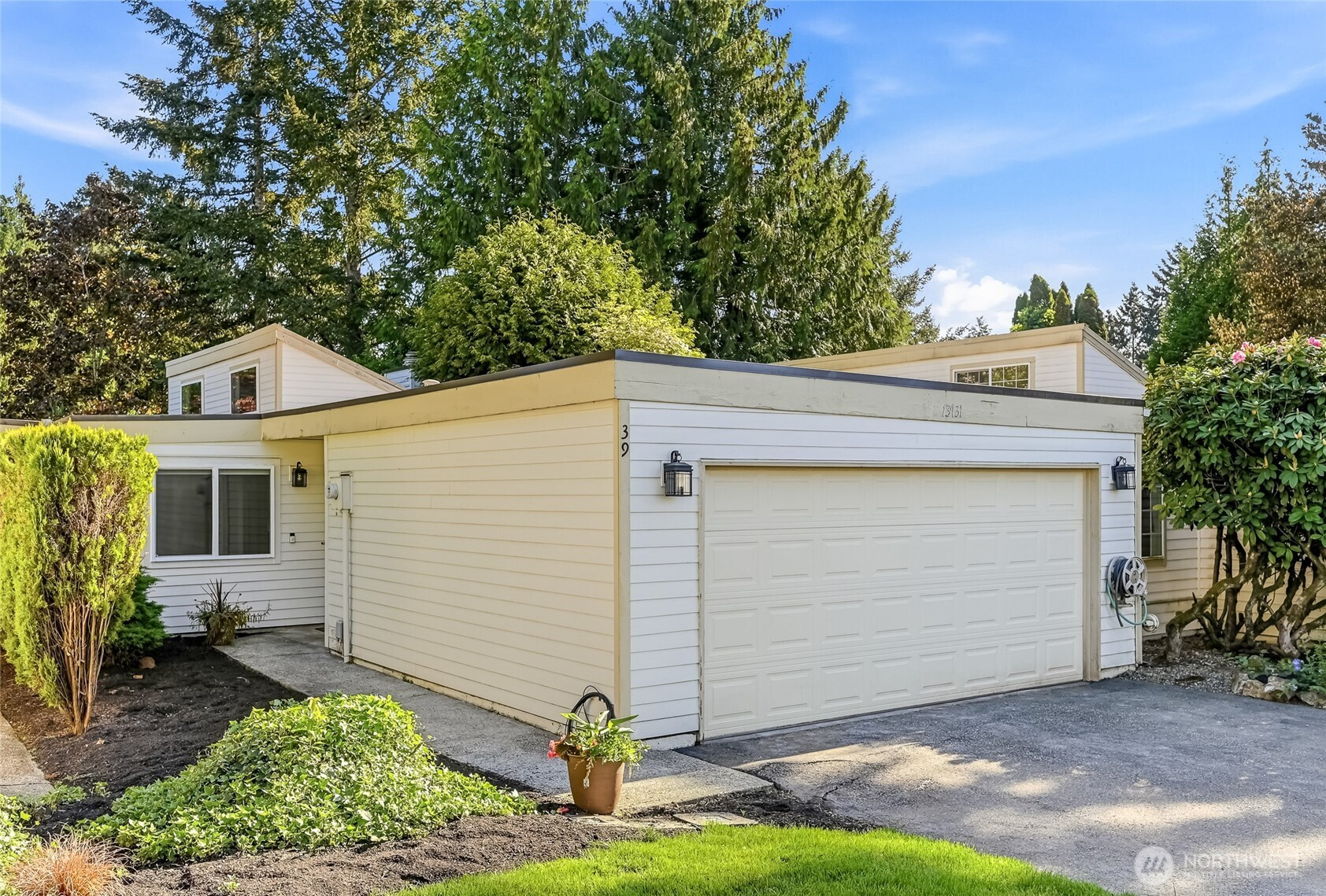 13731 SE 258th Place, Kent, WA 98042