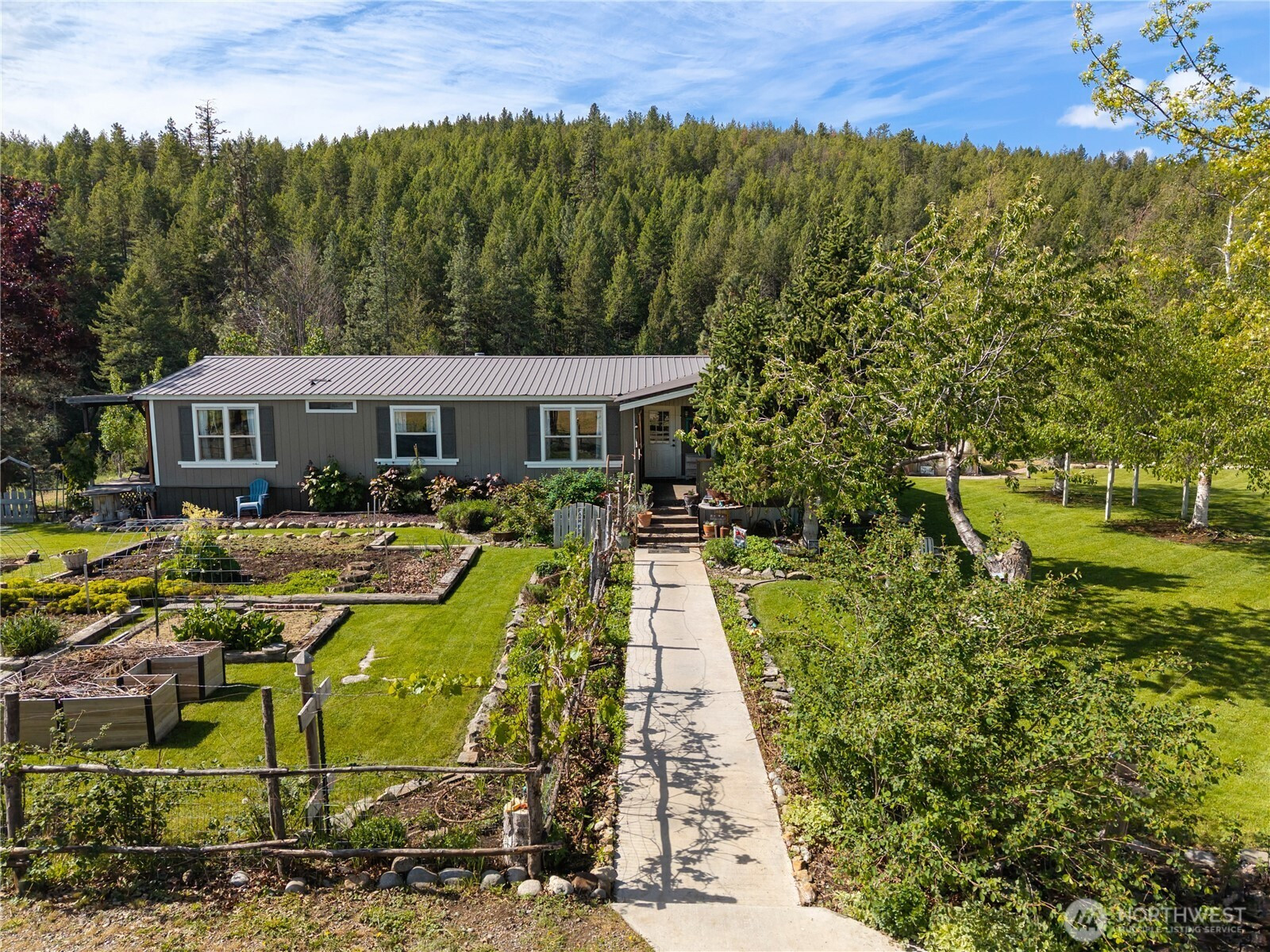 1574 Pine Creek, Tonasket, WA 98855