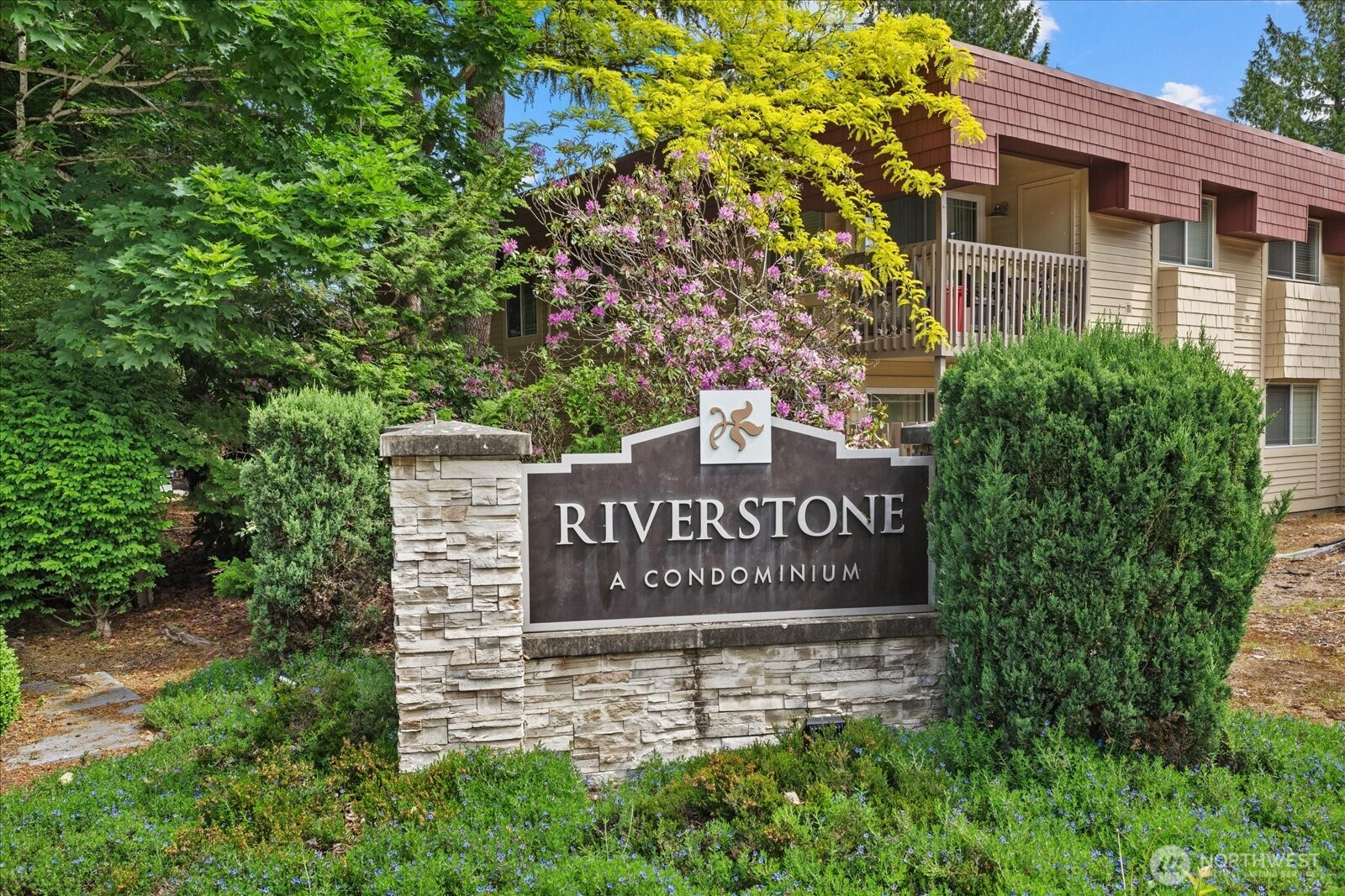 514 142nd Avenue SE, Bellevue, WA 98007