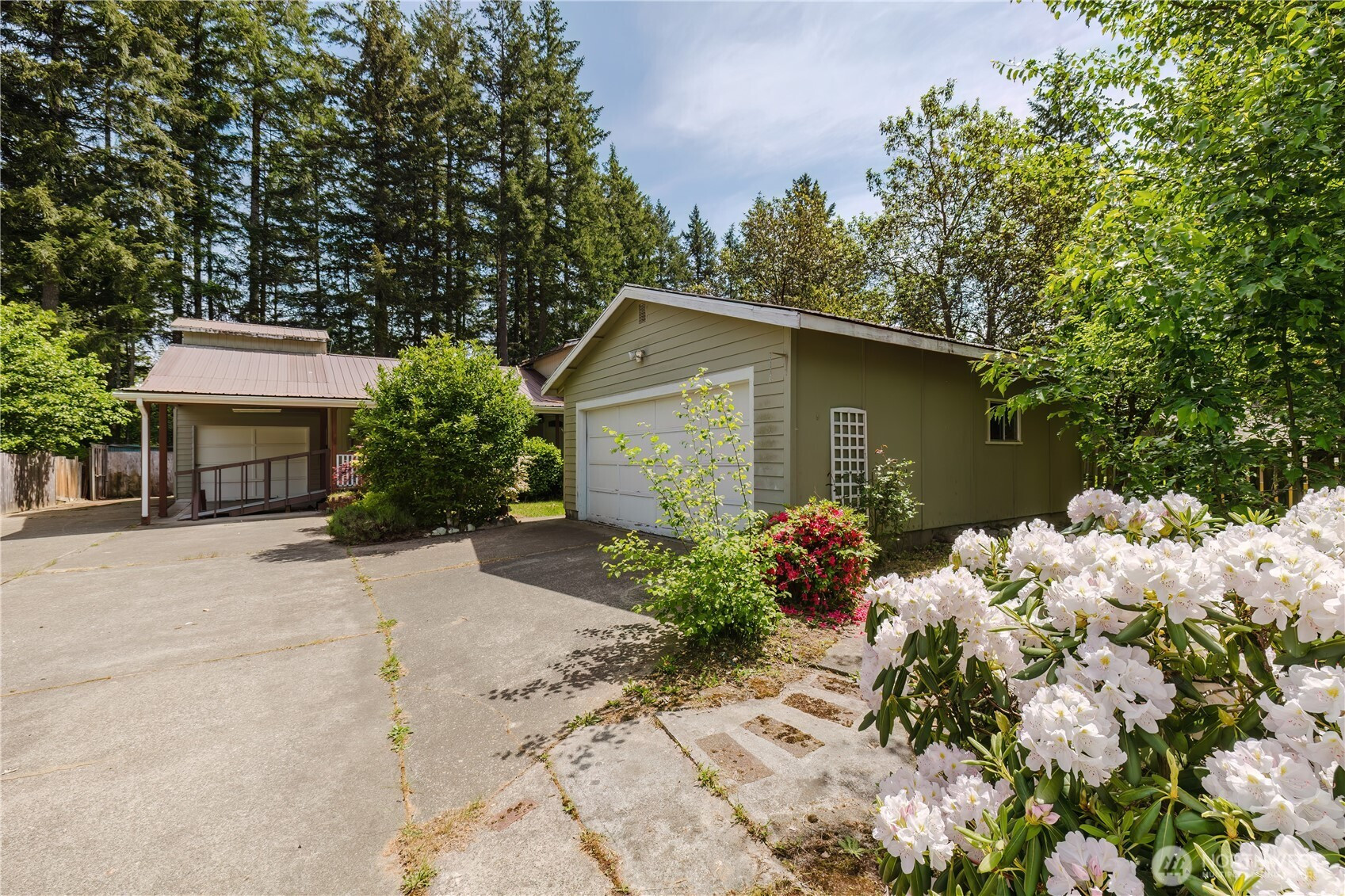 41 NE Salty Drive, Belfair, WA 98528
