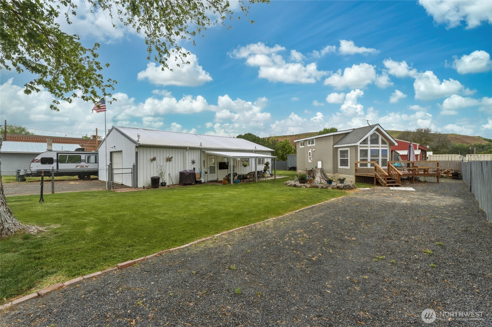 303 Main Street, Starbuck, WA 99359