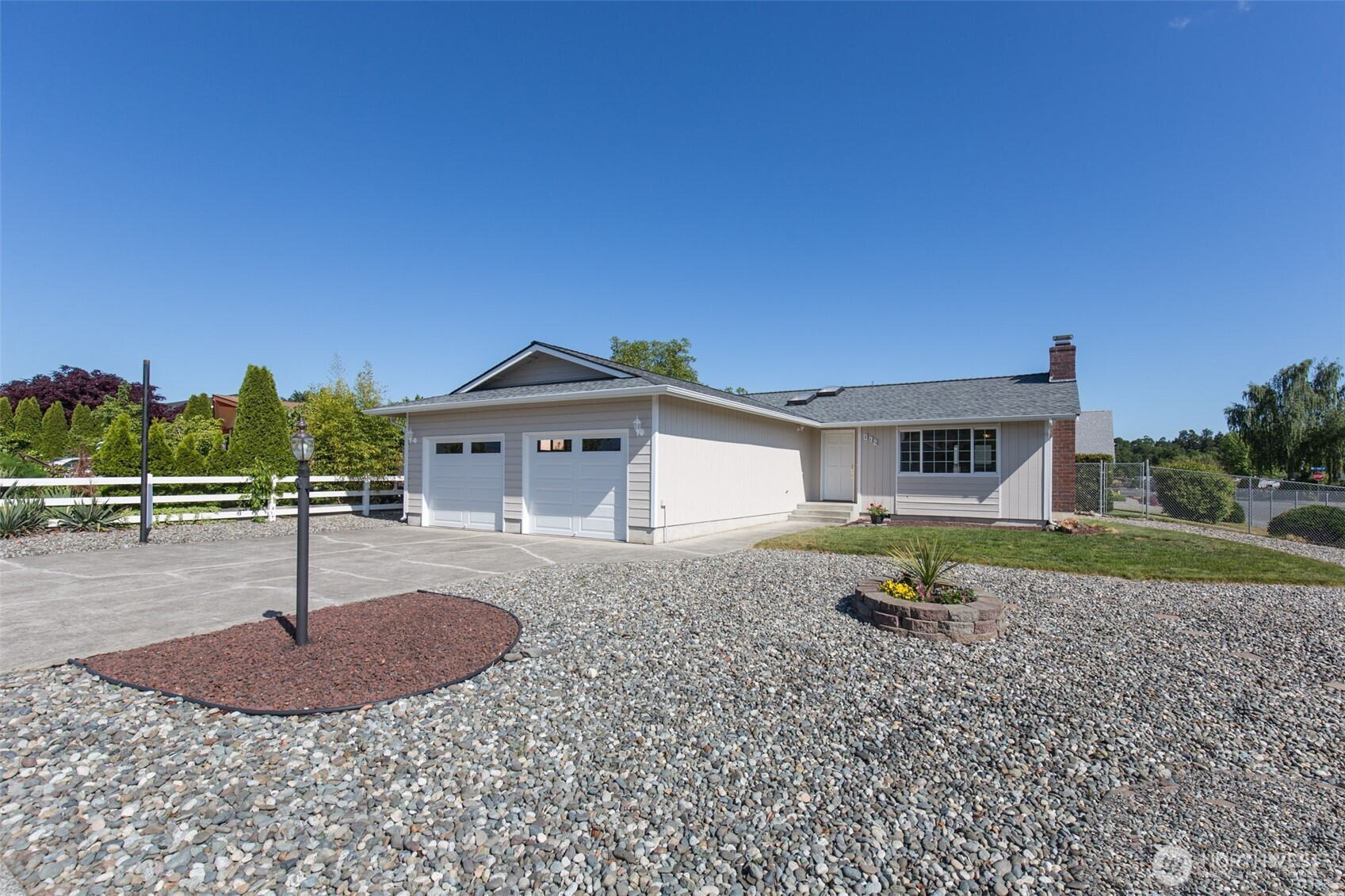 872 E Spruce Street, Sequim, WA 98382