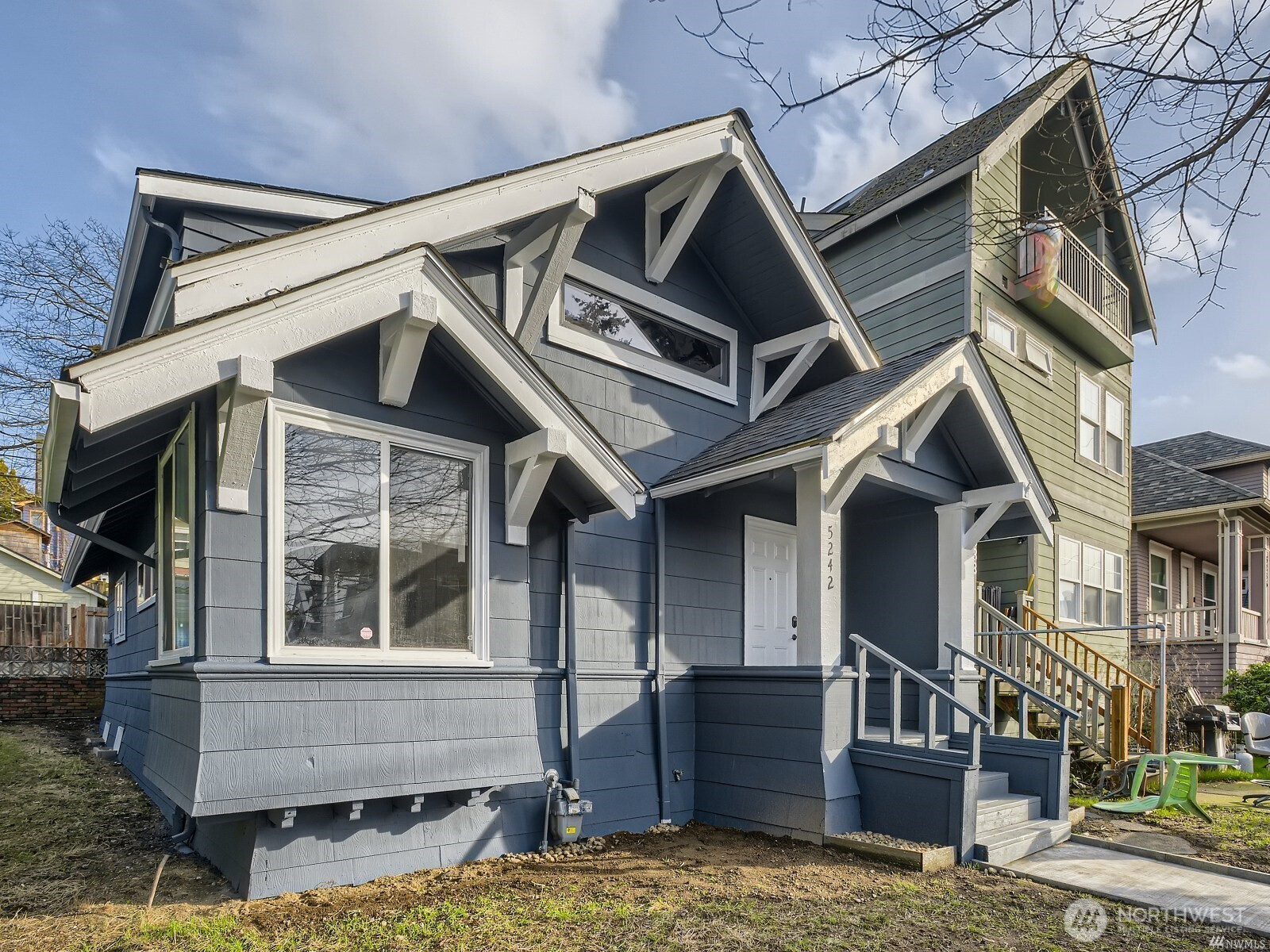 5242 11 Avenue NE, Seattle, WA 98105