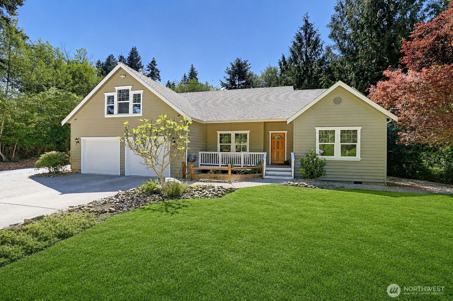 308 RIDGELAWN Place, Camano Island, WA 98282