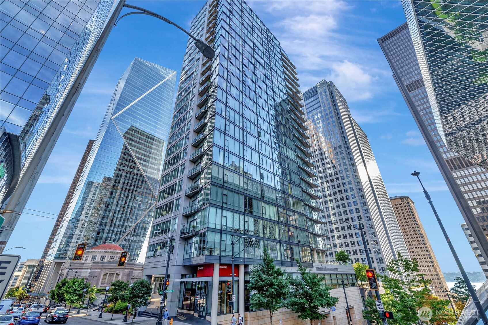 909 5th Ave, Seattle, WA 98104