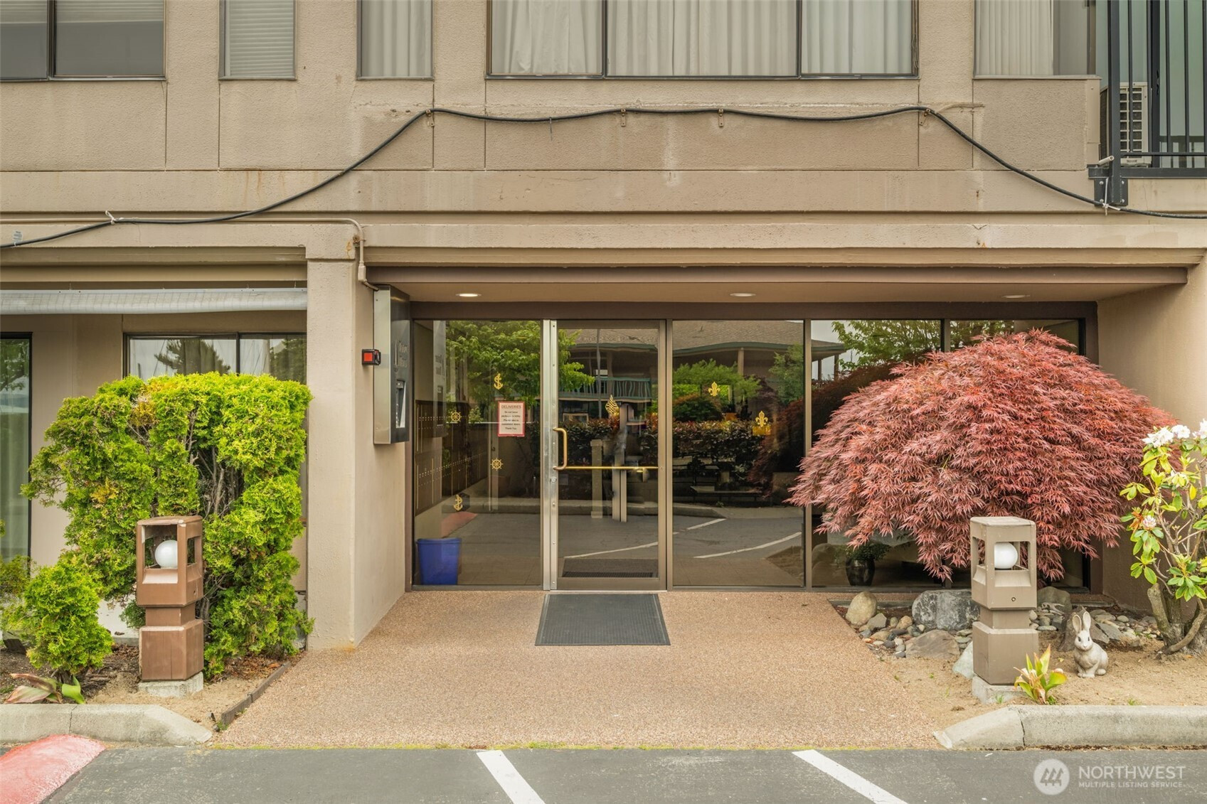 601 S 227th Street, Des Moines, WA 98198