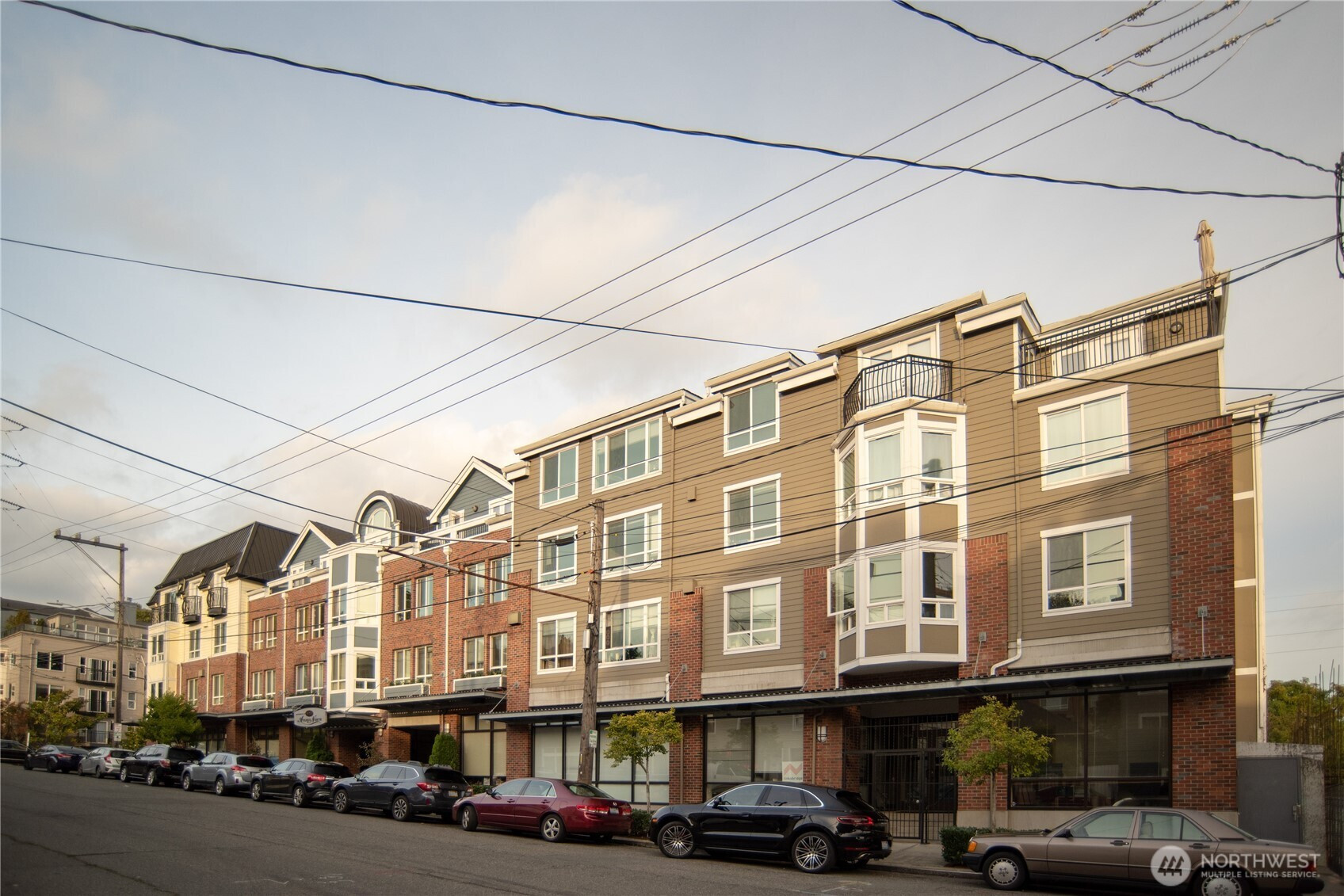812 5 Avenue N, Seattle, WA 98109