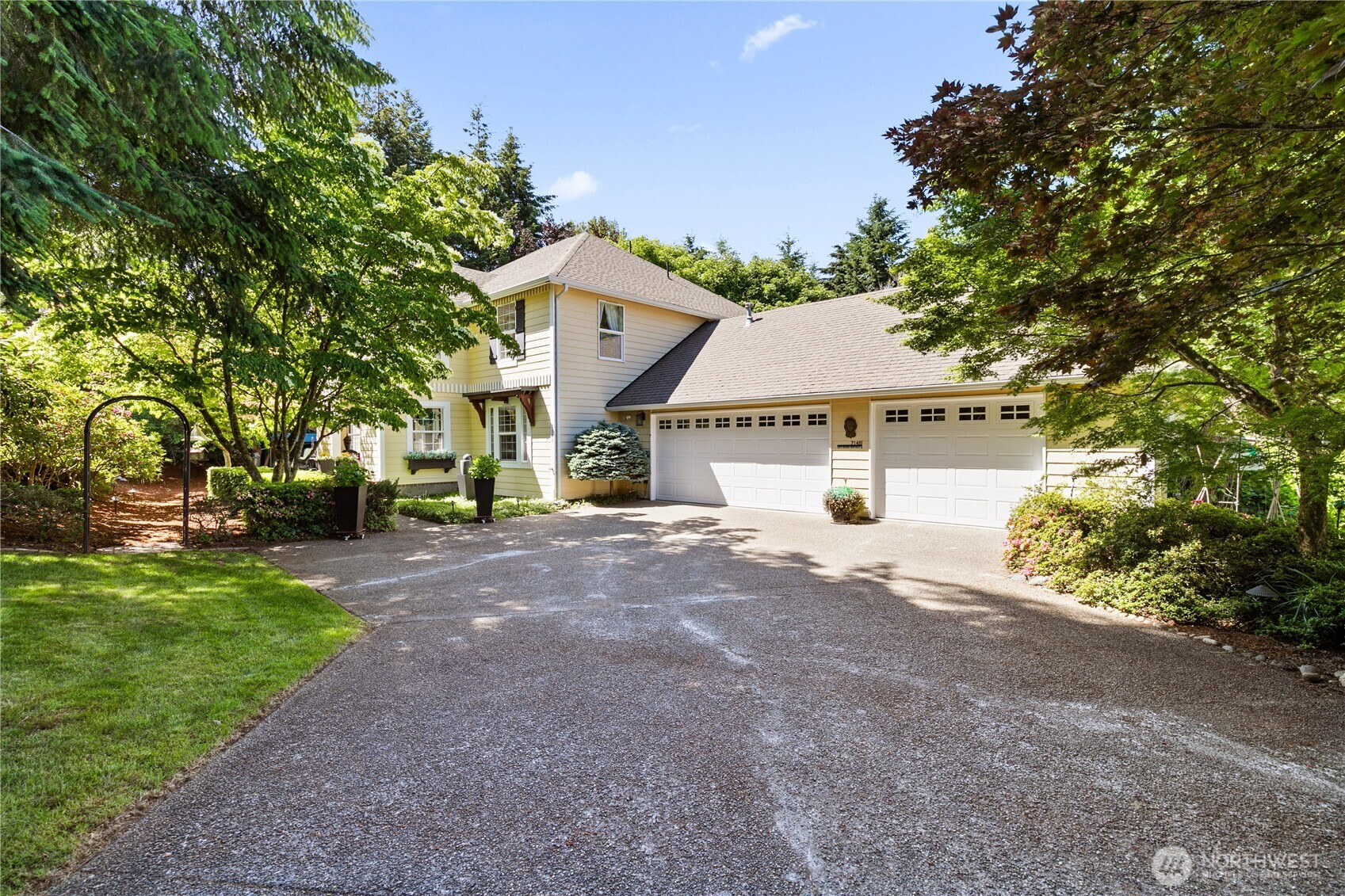 7148 50th Avenue NE, Olympia, WA 98516