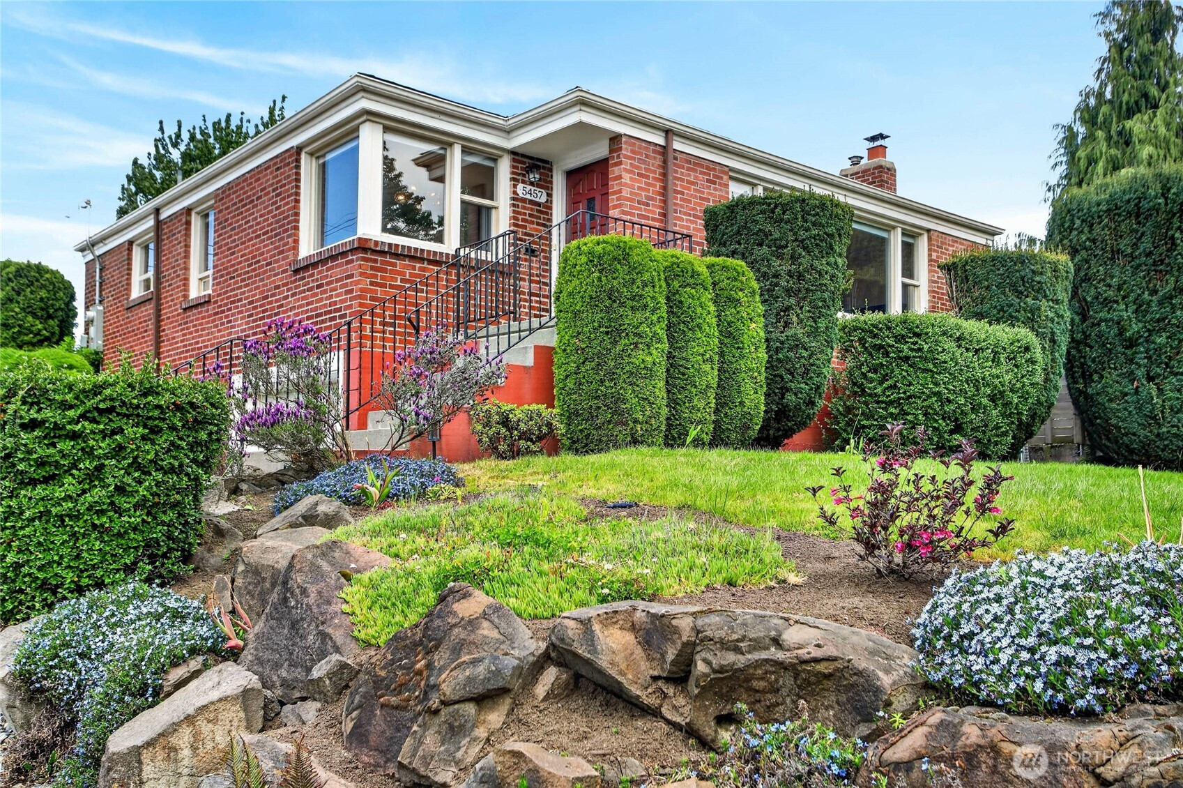 5457 35th Avenue SW, Seattle, WA 98126