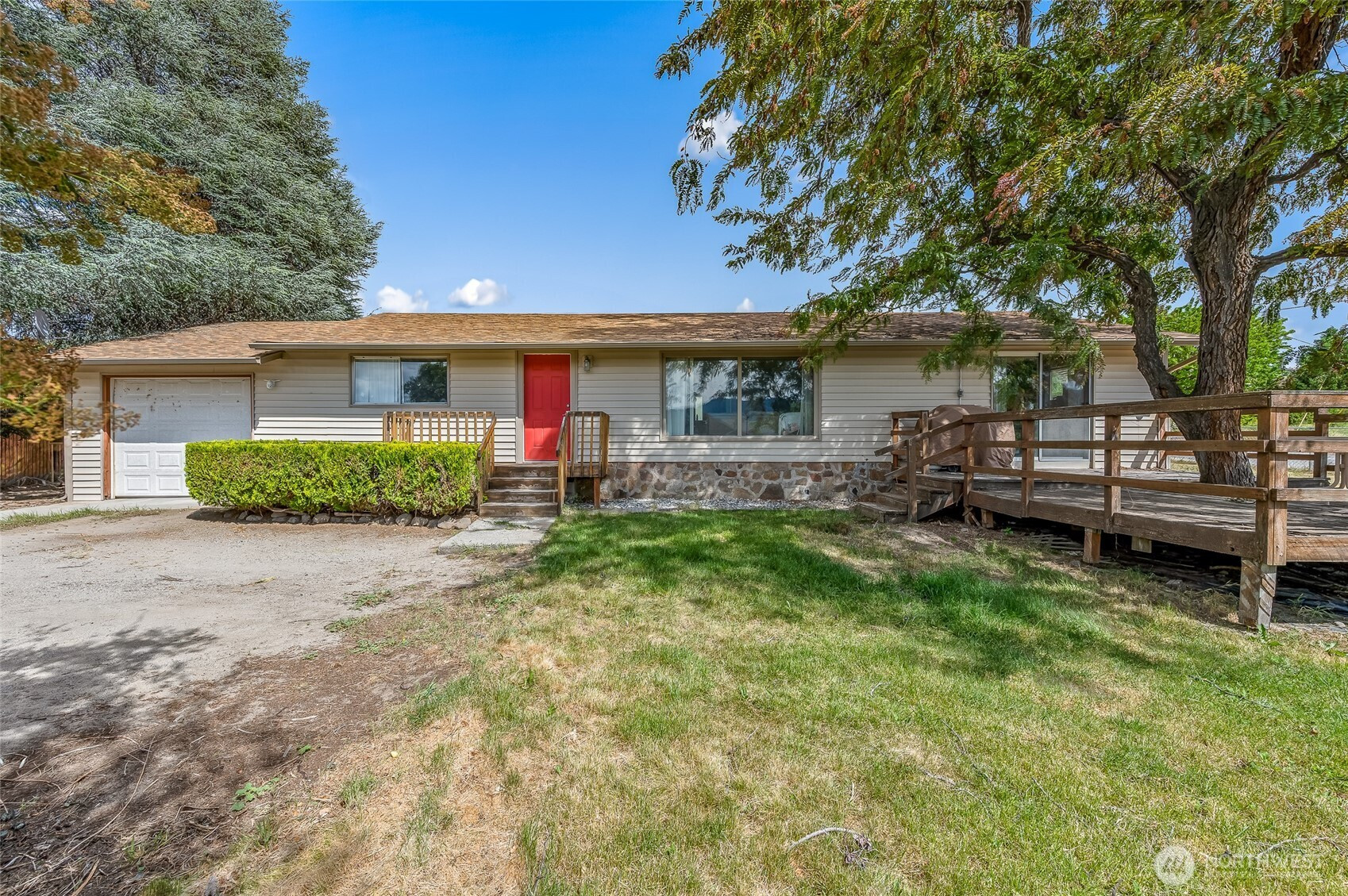 21 St SW 31, East Wenatchee, WA 98802