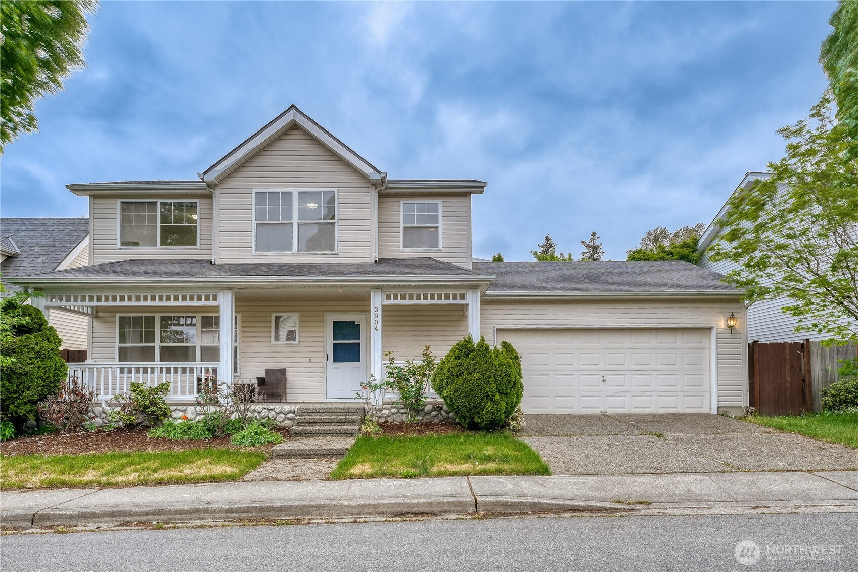 3904 NE 5th Place, Renton, WA 98056