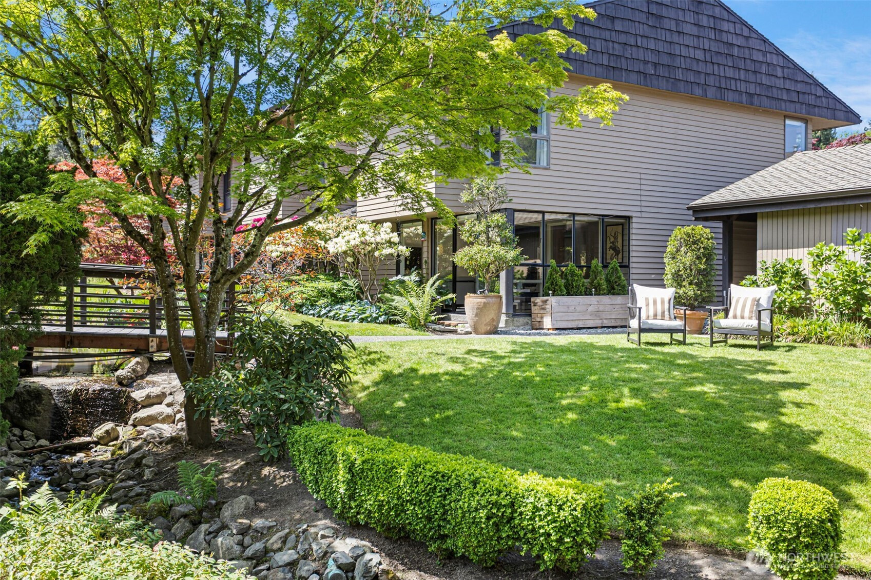 10800 Glen Acres Drive S, Seattle, WA 98168
