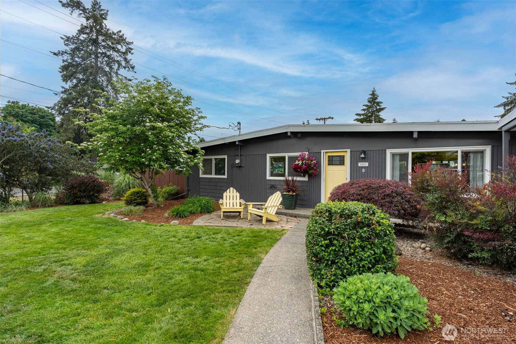 24855 16TH Avenue S, Des Moines, WA 98198