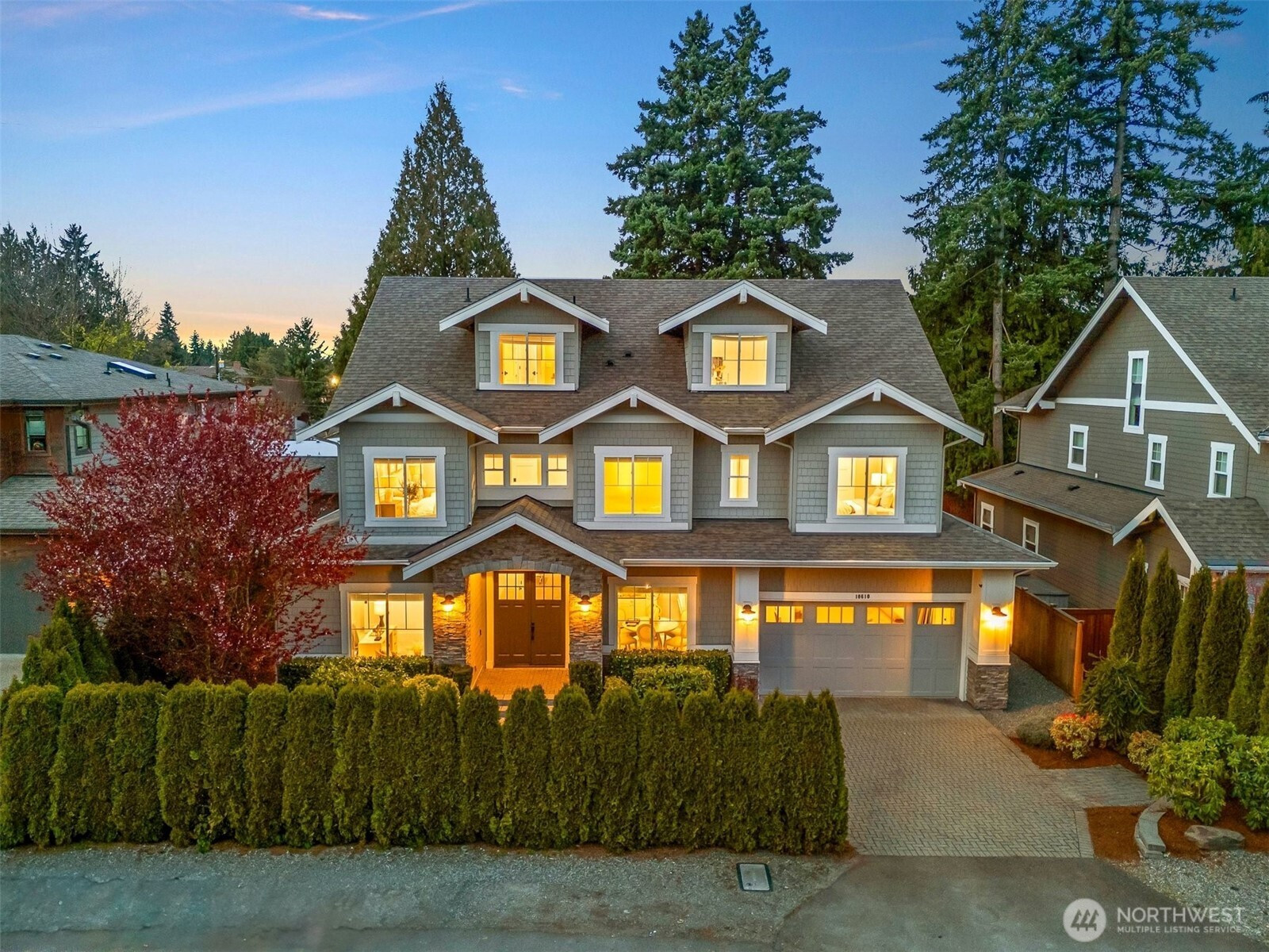 10610 NE 28th Street, Bellevue, WA 98004