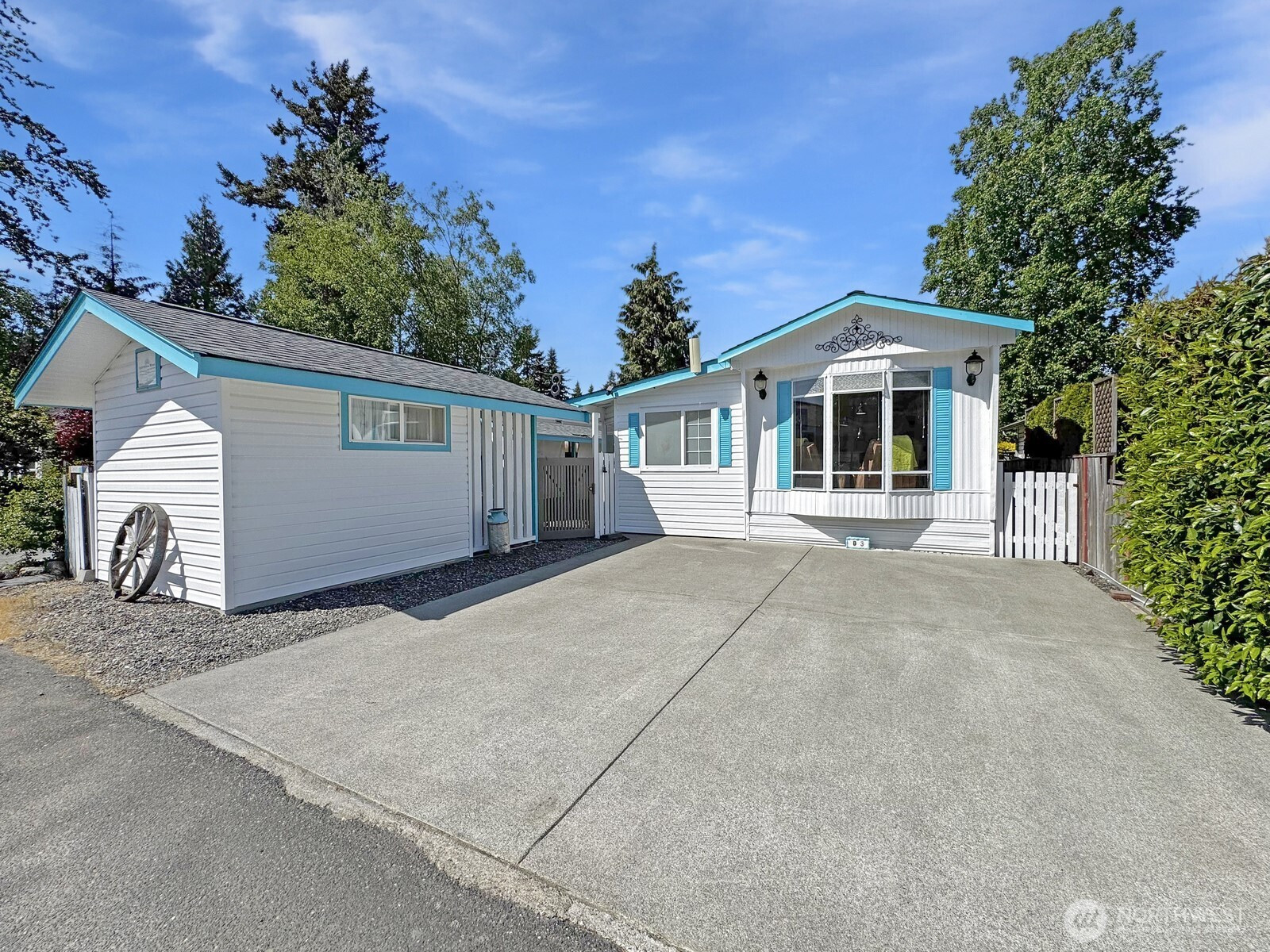 5001 Bay Road, Blaine, WA 98230