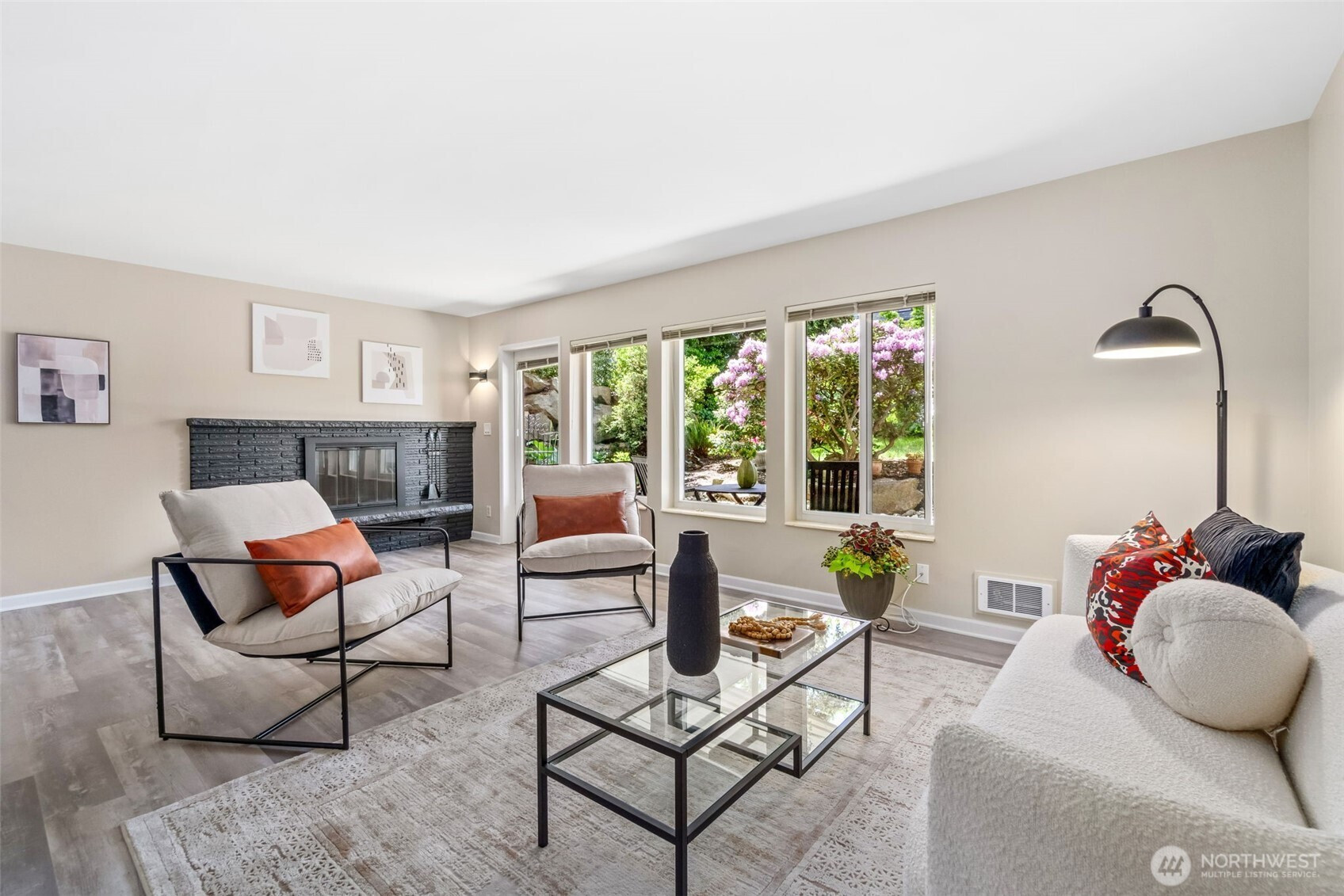 75 E Lynn Street, Seattle, WA 98102