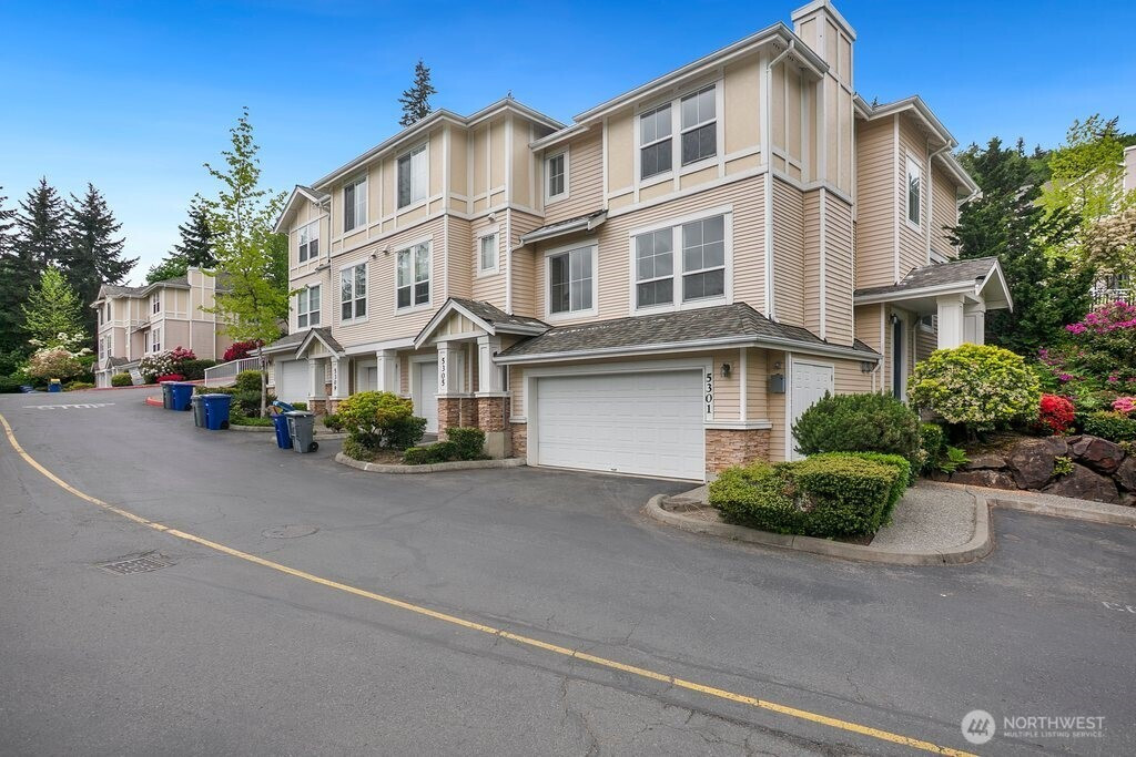 5301 164th Avenue SE, Bellevue, WA 98006