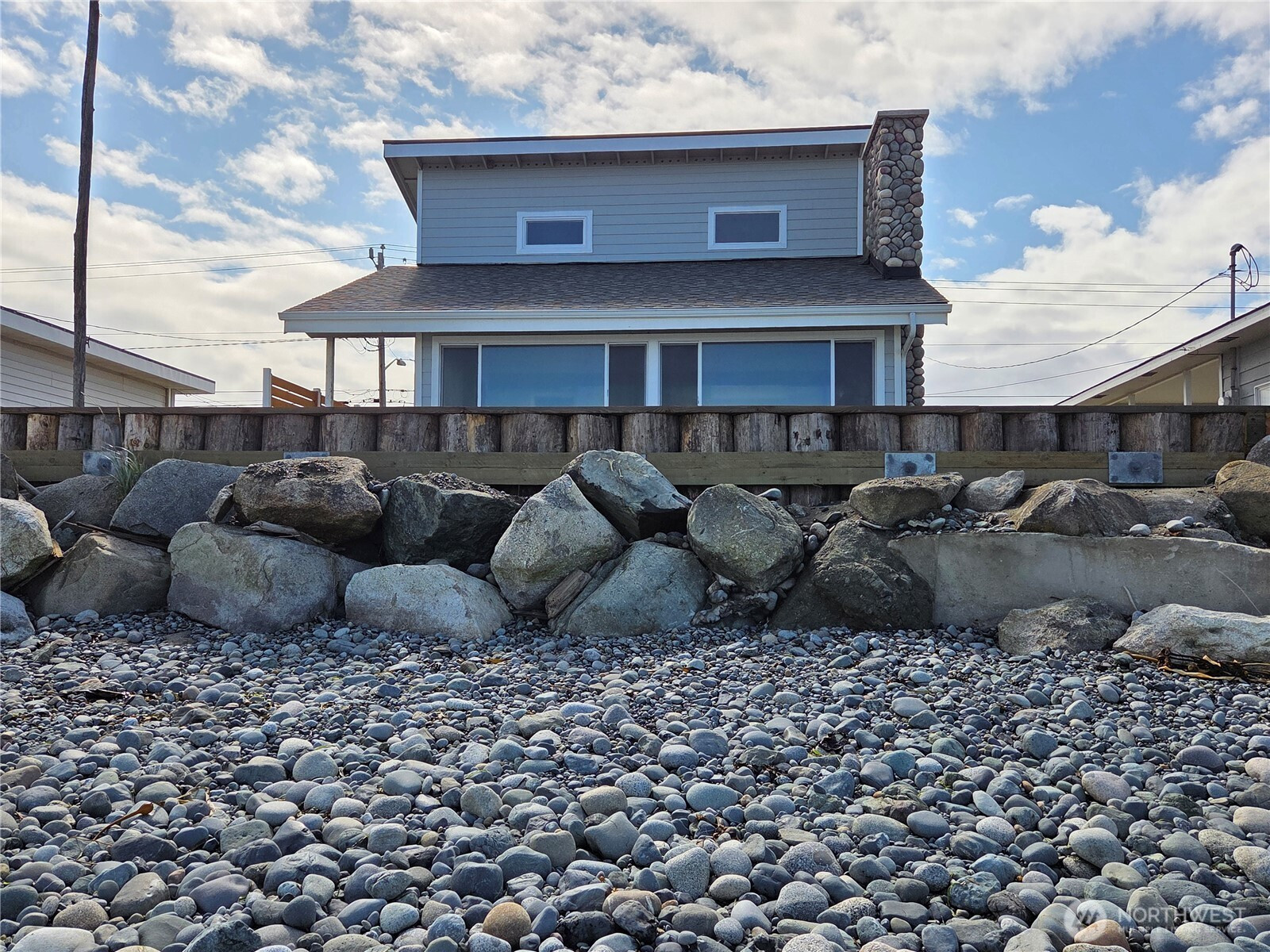 2629 W Beach Road, Oak Harbor, WA 98277