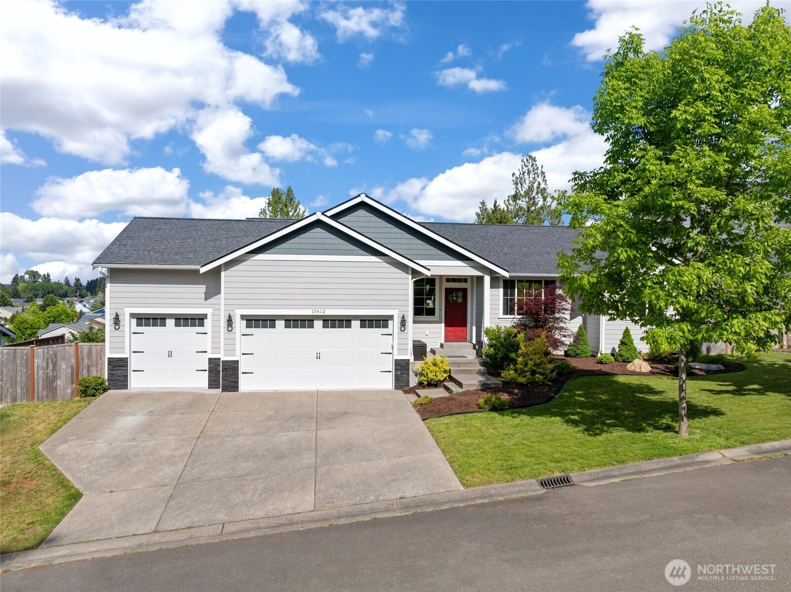 10612 Palisades Street SE, Yelm, WA 98597