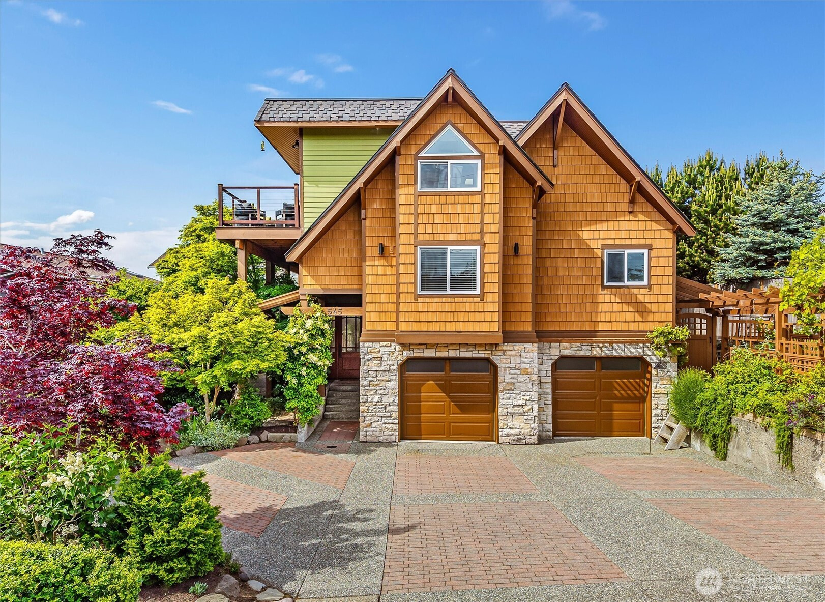 545 Holly Drive, Edmonds, WA 98020