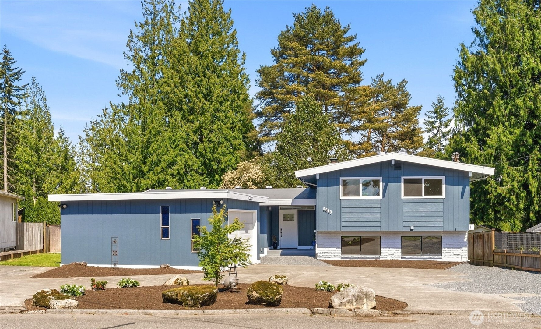 8613 4th Place SE, Everett, WA 98208