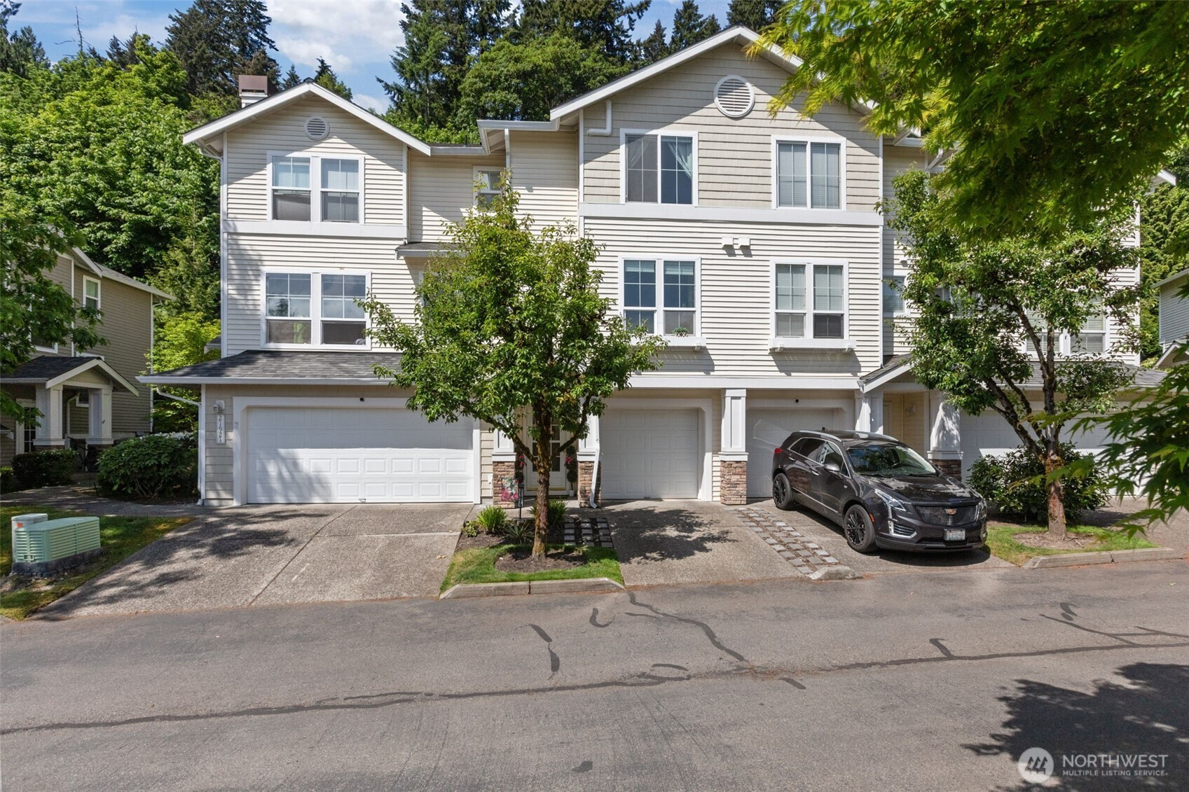 21919 39th Place S, Kent, WA 98032