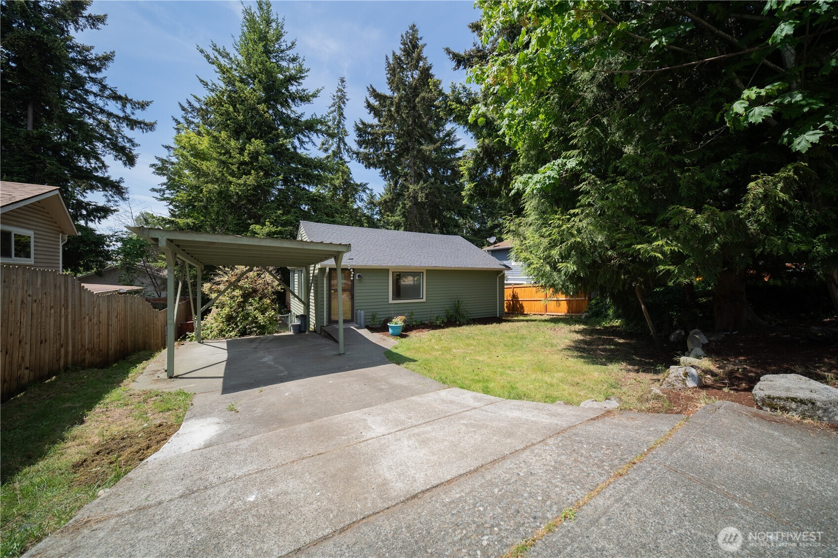 24251 26th Place S, Des Moines, WA 98198