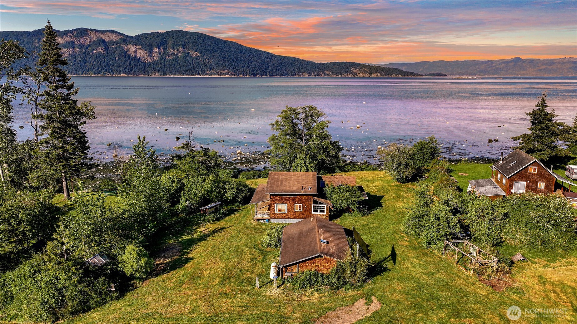 1611 Jas Airport Lane, Anacortes, WA 98221