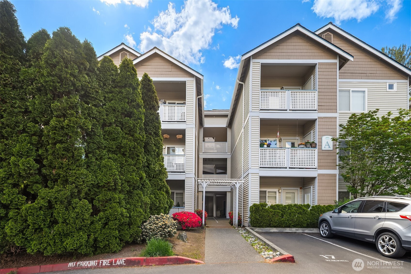 23908 Bothell Everett Highway, Bothell, WA 98021