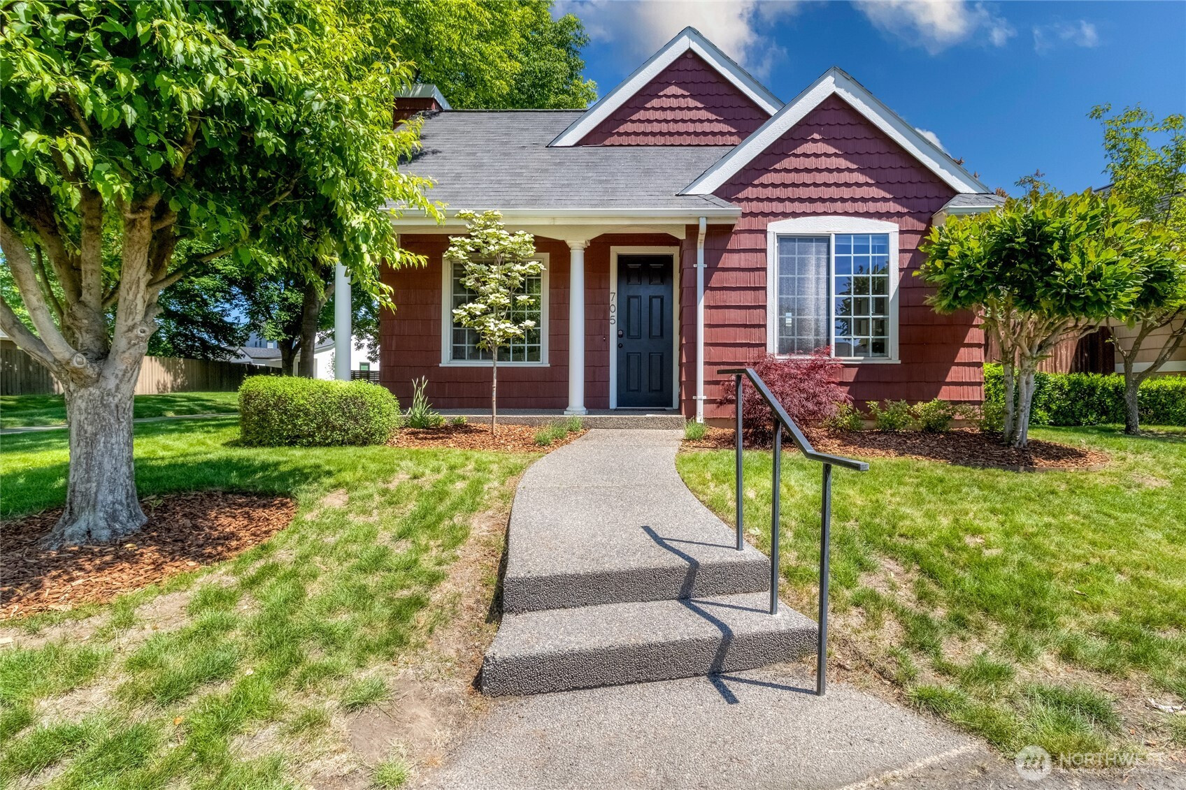 705 SE Creekside Drive, College Place, WA 99324