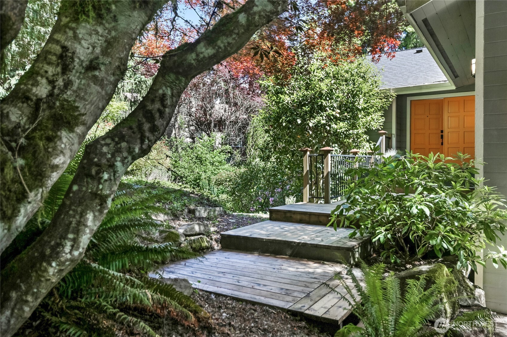 760 W Sunset Way, Issaquah, WA 98027