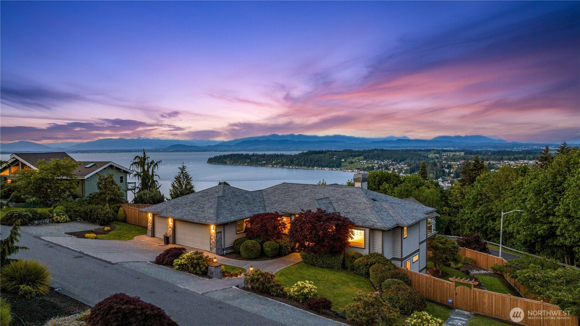 1040 Cassius Court, Camano Island, WA 98282