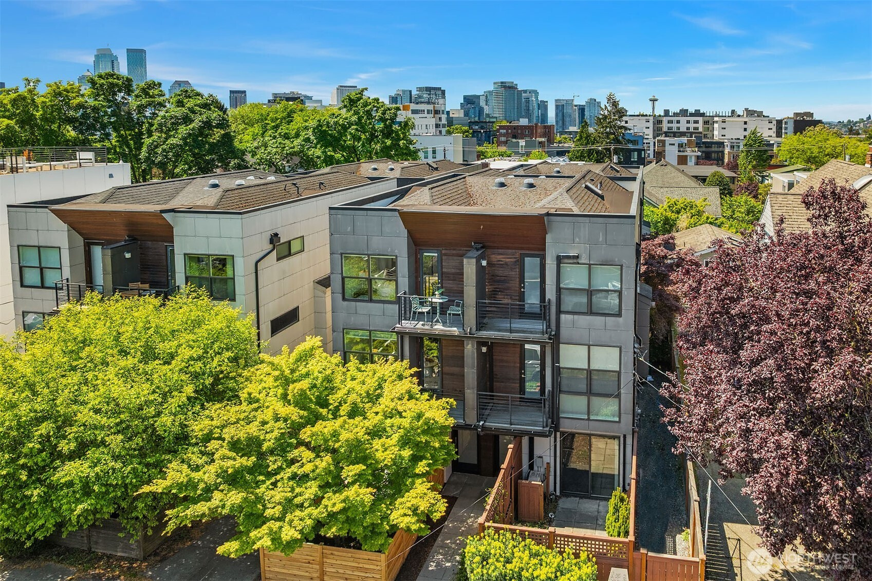 219 12th Avenue E, Seattle, WA 98102