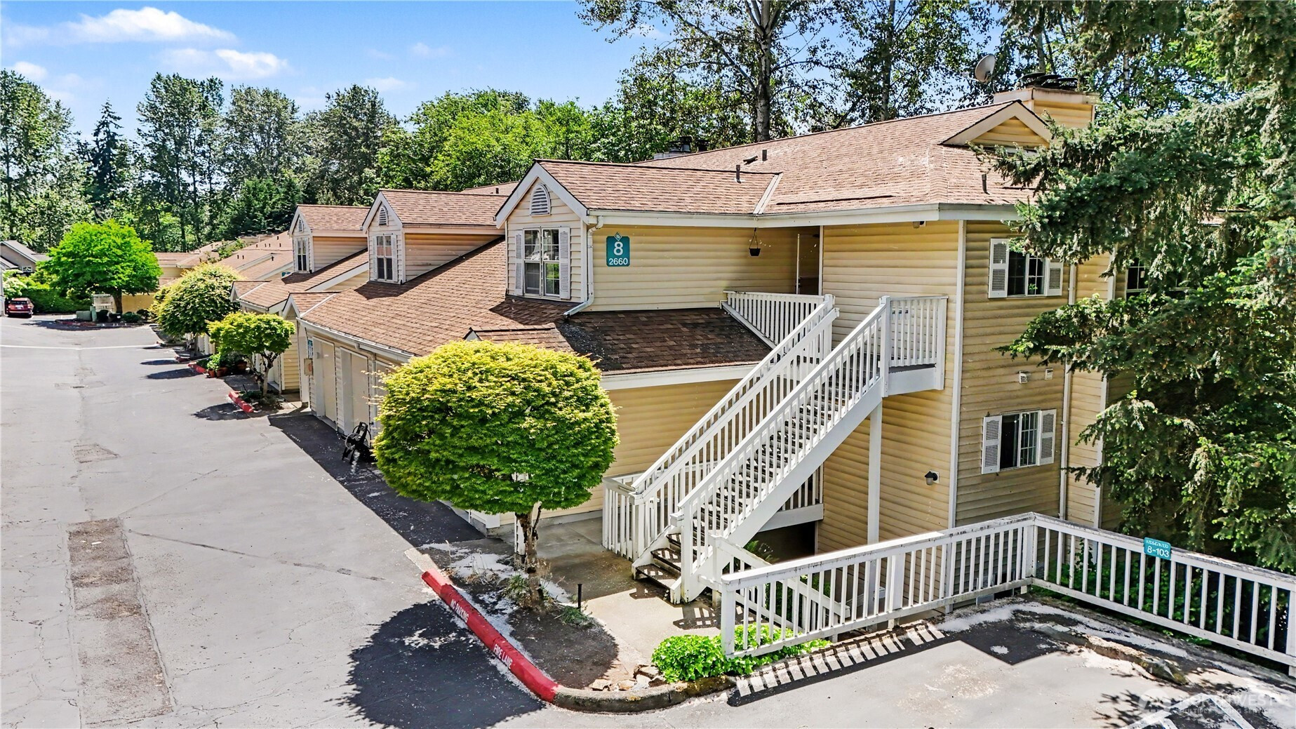 2660 118th Avenue SE, Bellevue, WA 98005