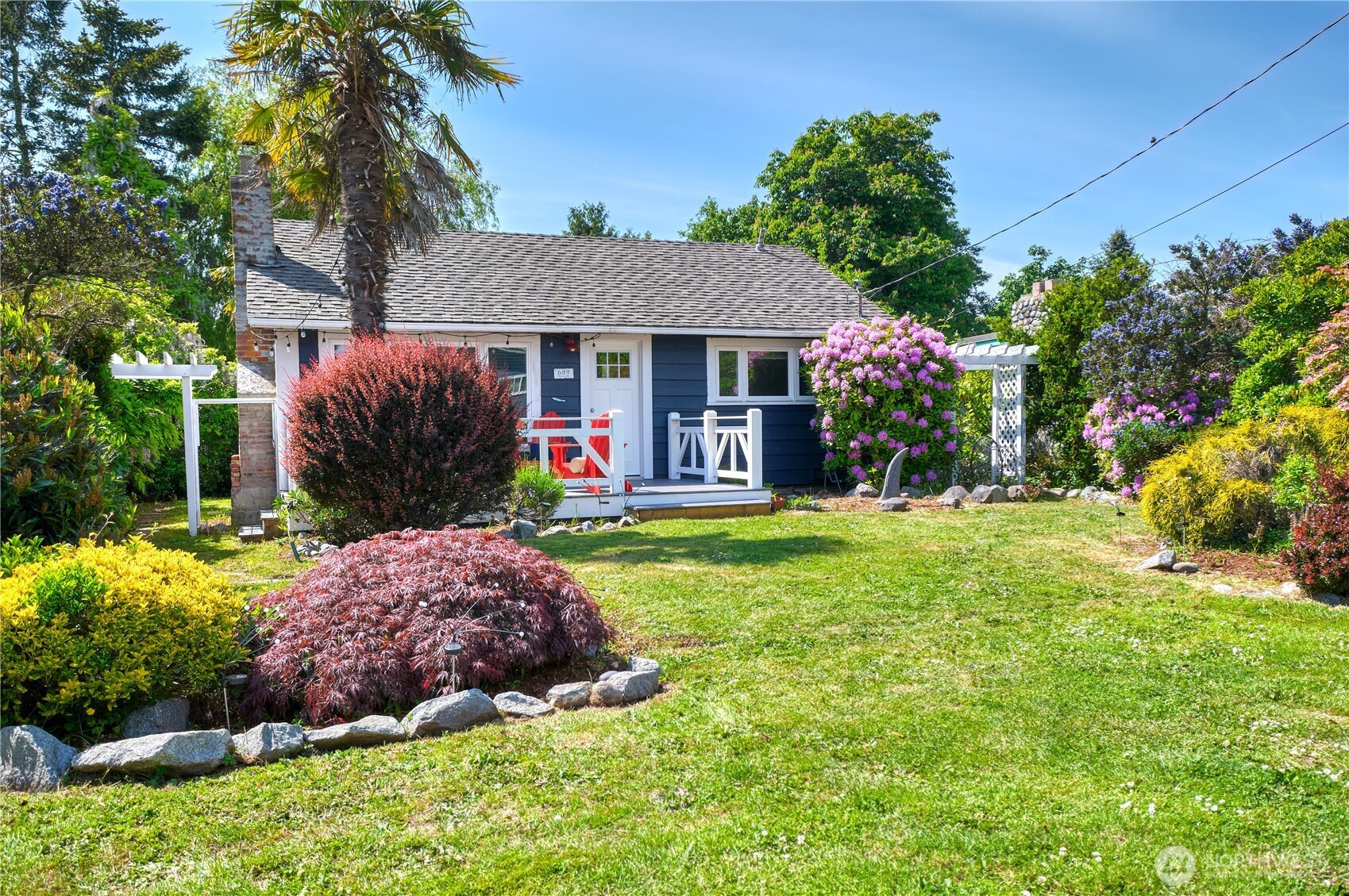 689 Deer Lane, Point Roberts, WA 98281