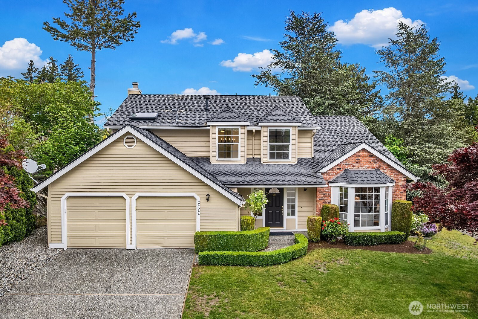 24544 SE 43rd Place, Sammamish, WA 98029