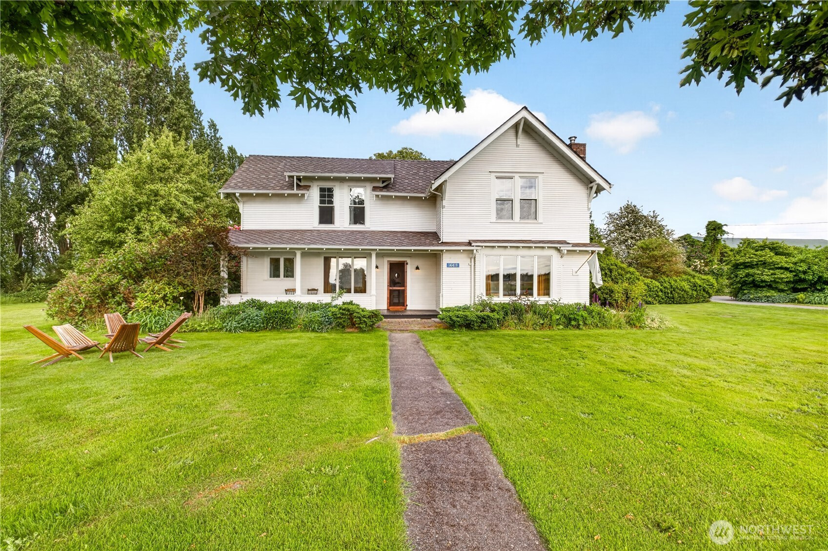 14419 T Loop Road, Bow, WA 98232