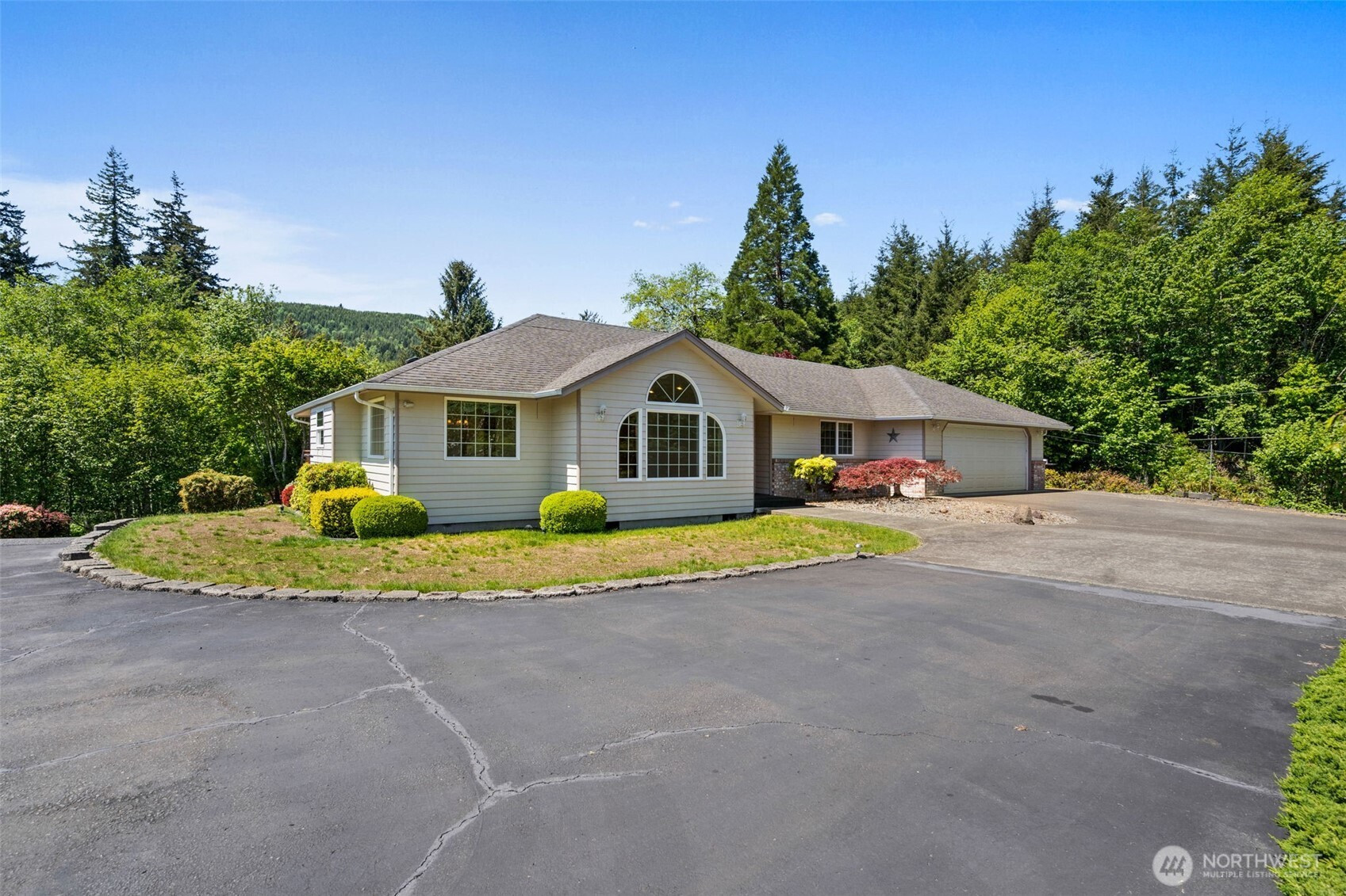 1620 Prospect Street, Raymond, WA 98577