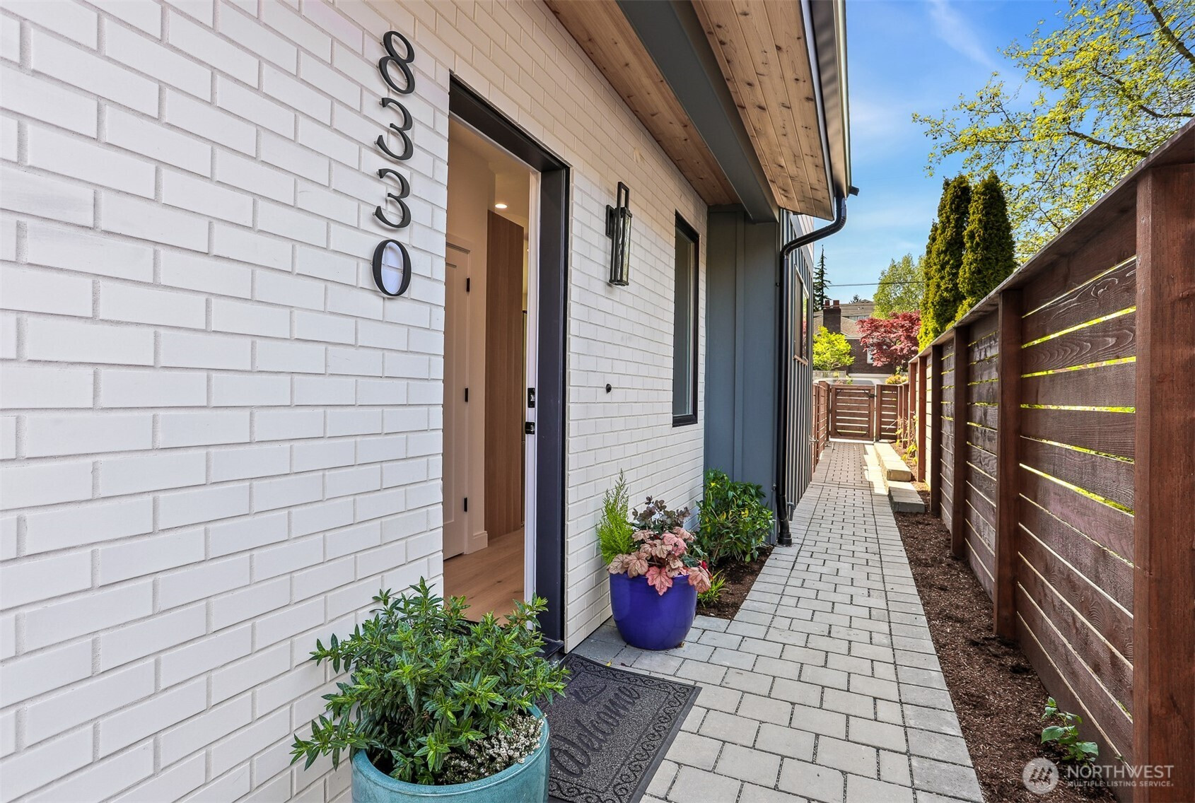 8330 24th Avenue NW, Seattle, WA 98117