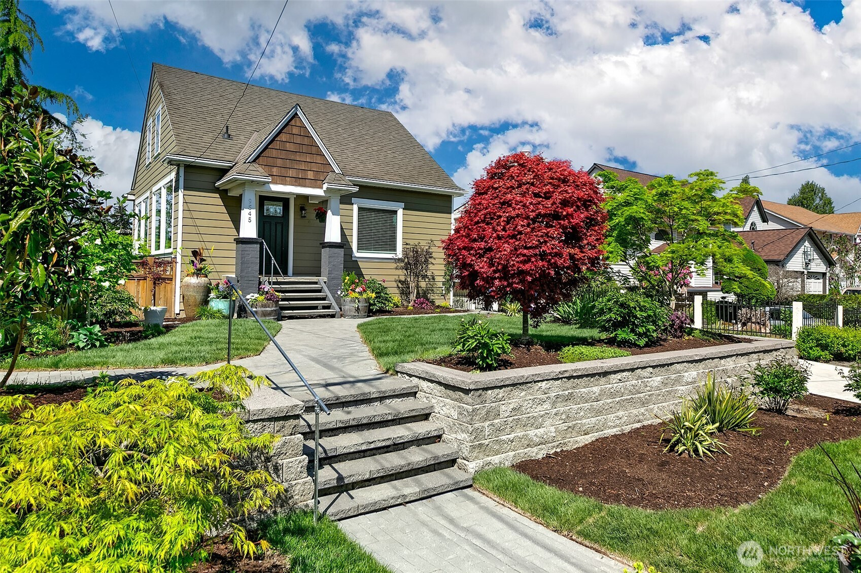 9545 2nd Avenue NW, Seattle, WA 98117