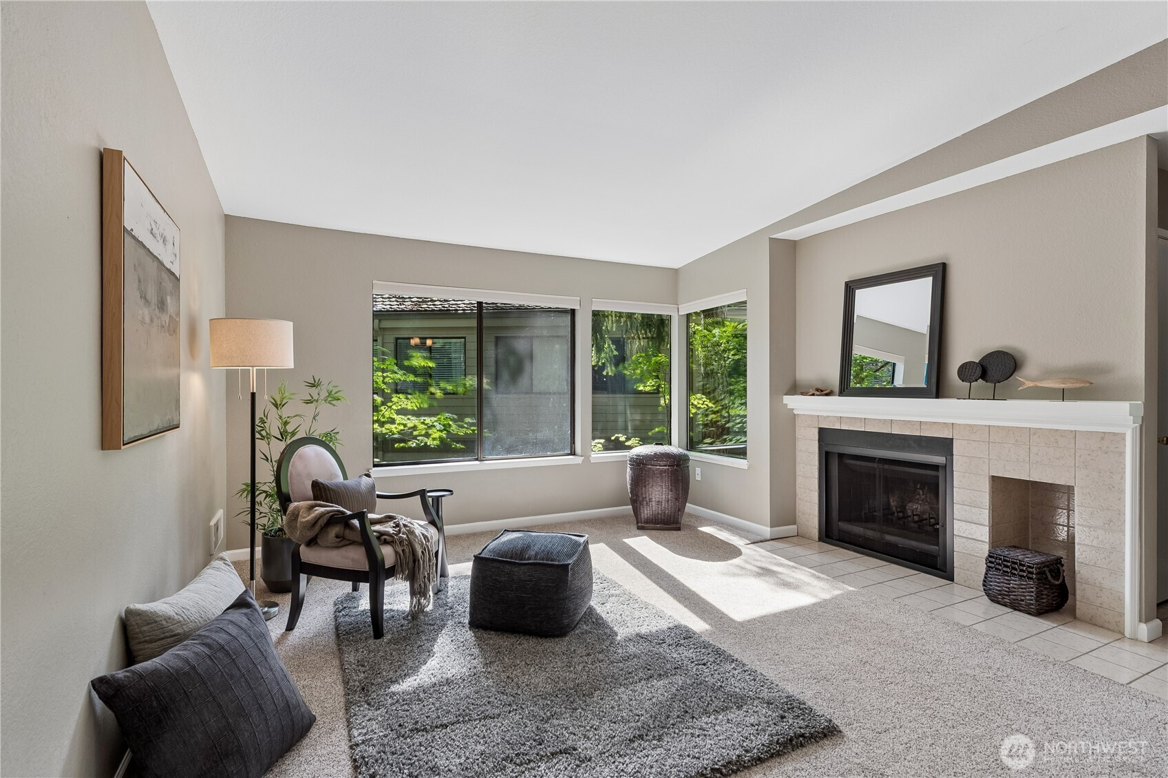 1380 Bellevue Way NE, Bellevue, WA 98004