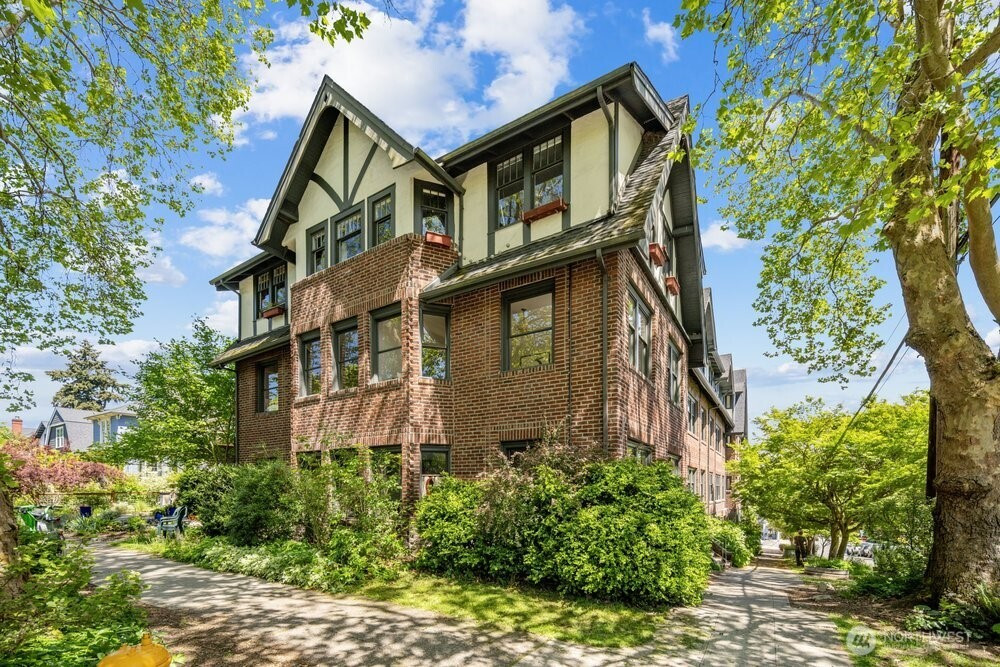 1804 E Republican Street, Seattle, WA 98112