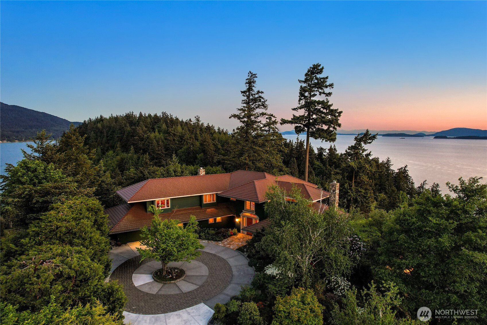420 S Clarkwood Drive, Bellingham, WA 98225