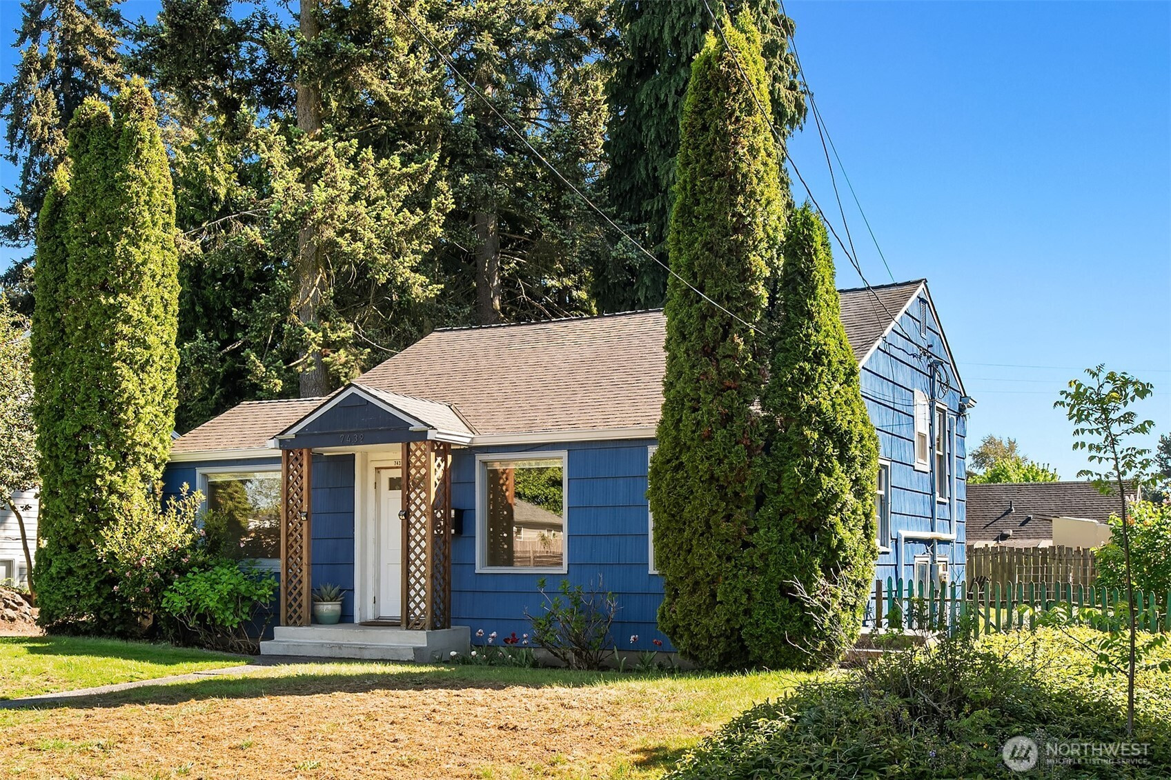 7439 S 116th Place, Seattle, WA 98178