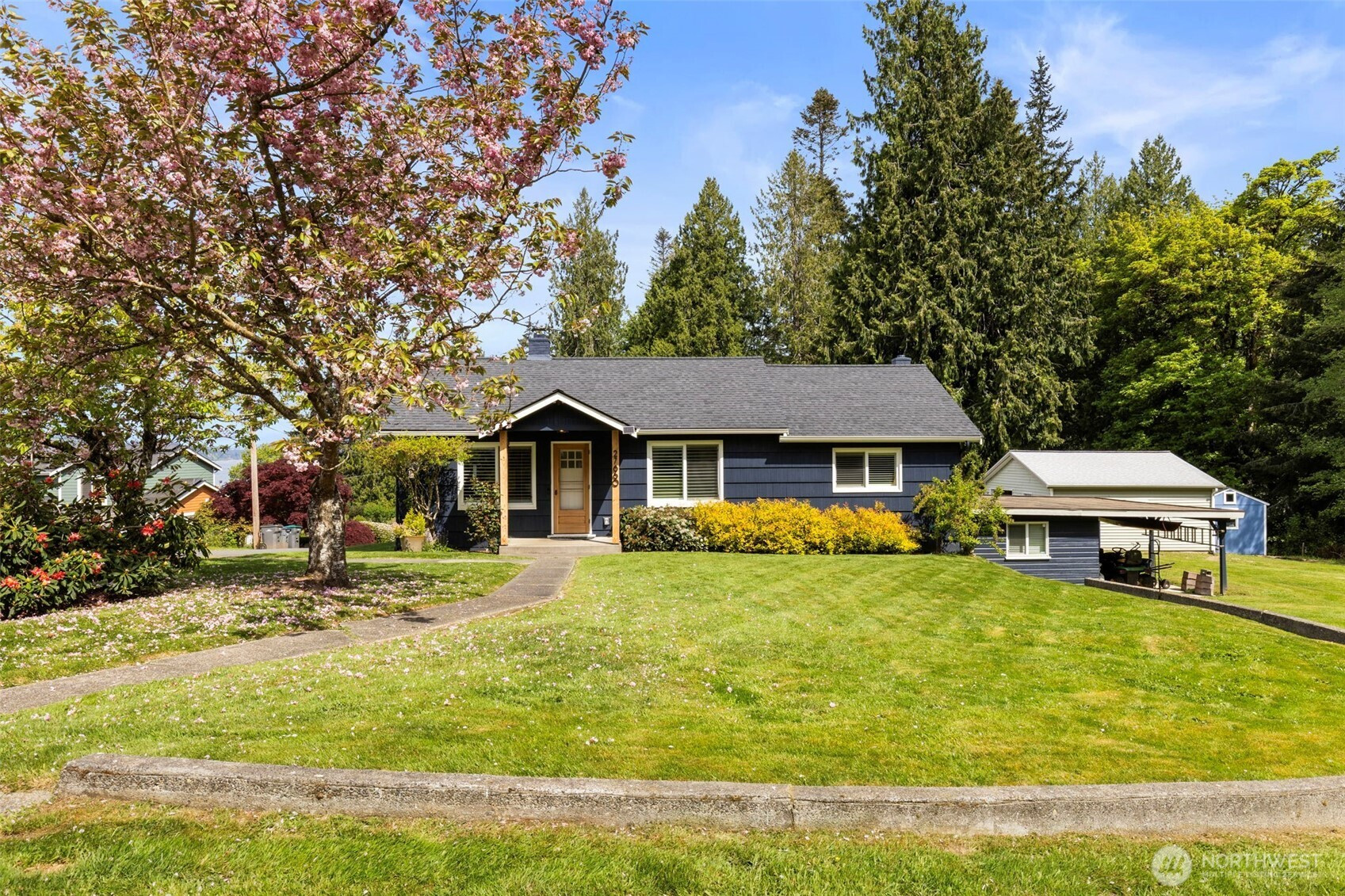 27660 Beham Street NW, Poulsbo, WA 98370