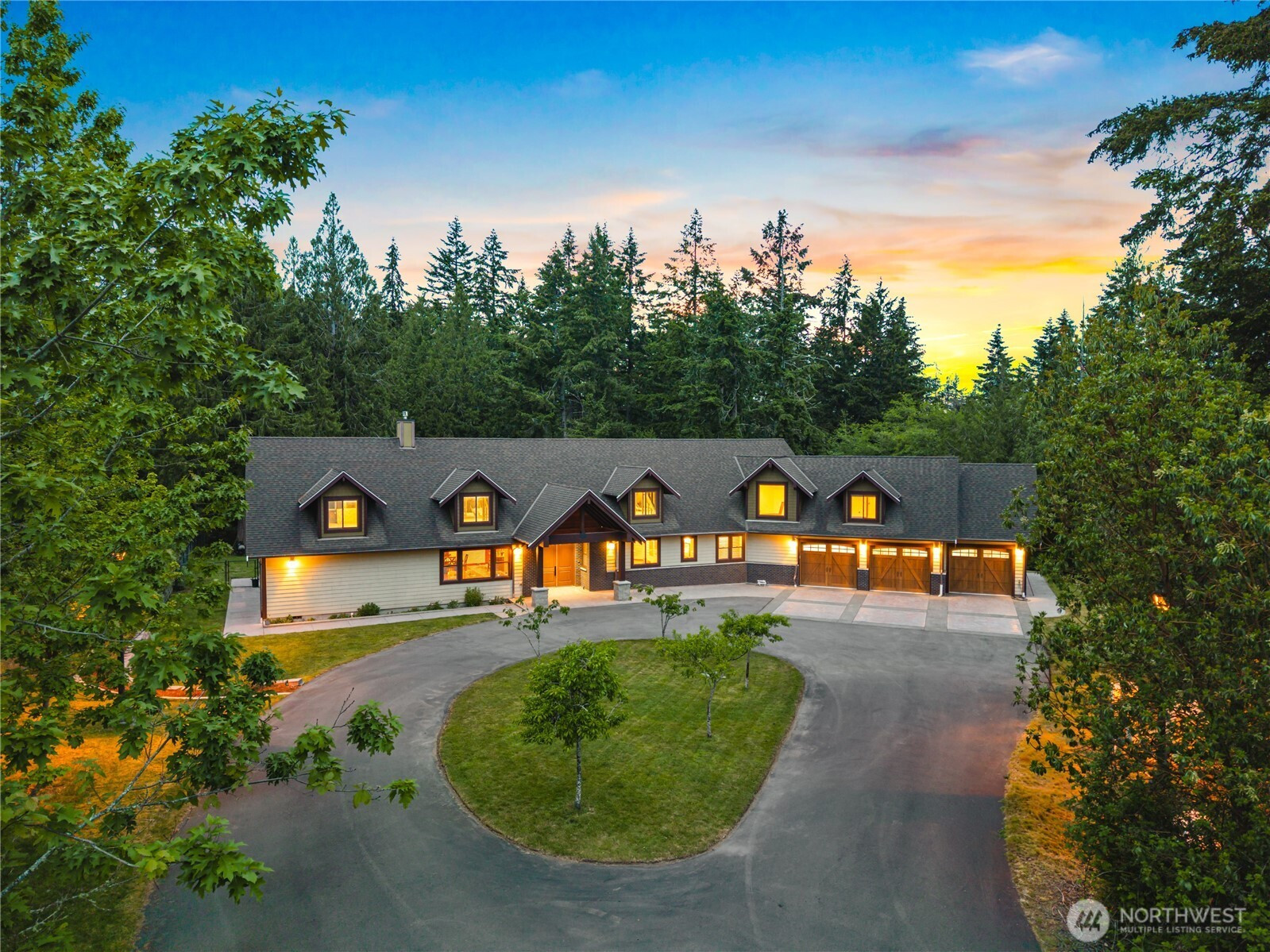 740 9th Avenue, Fox Island, WA 98333