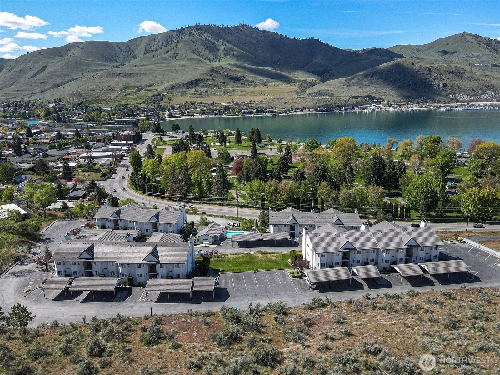 808 West Manson Highway, Chelan, WA 98816