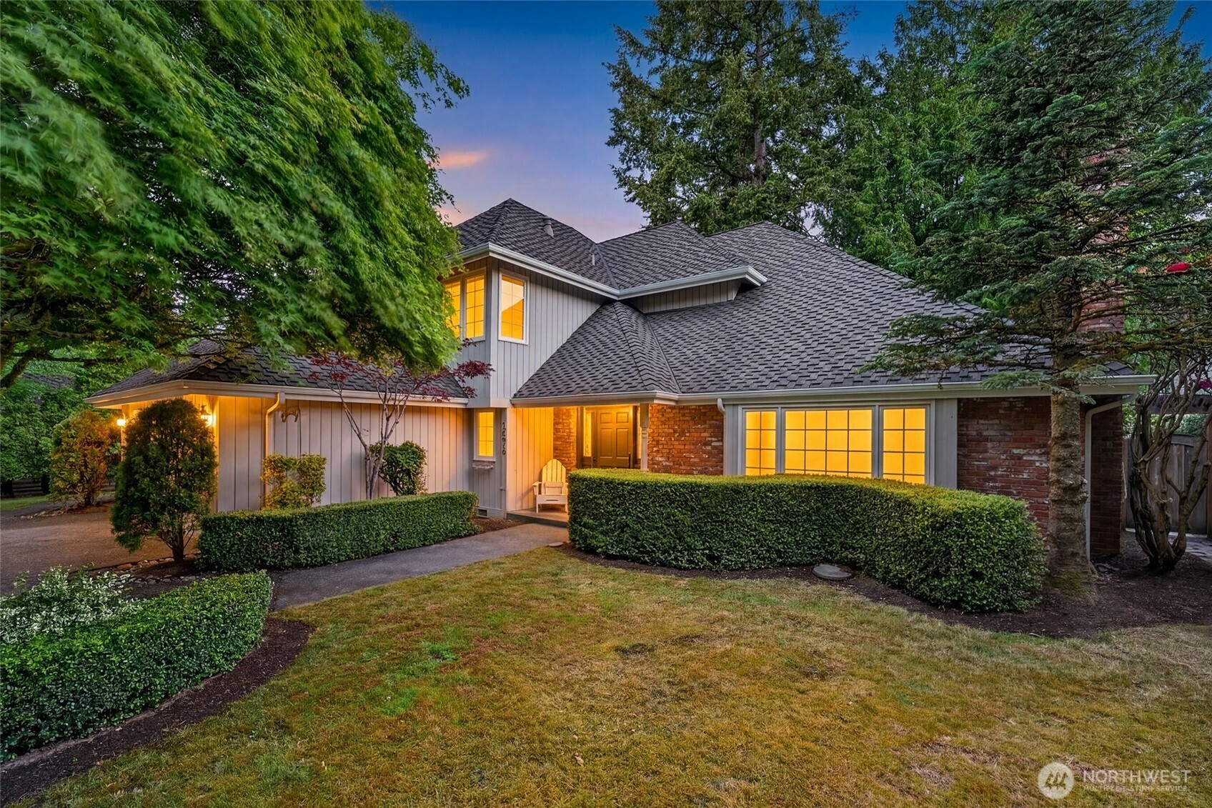 12610 NE 68th Place, Kirkland, WA 98033