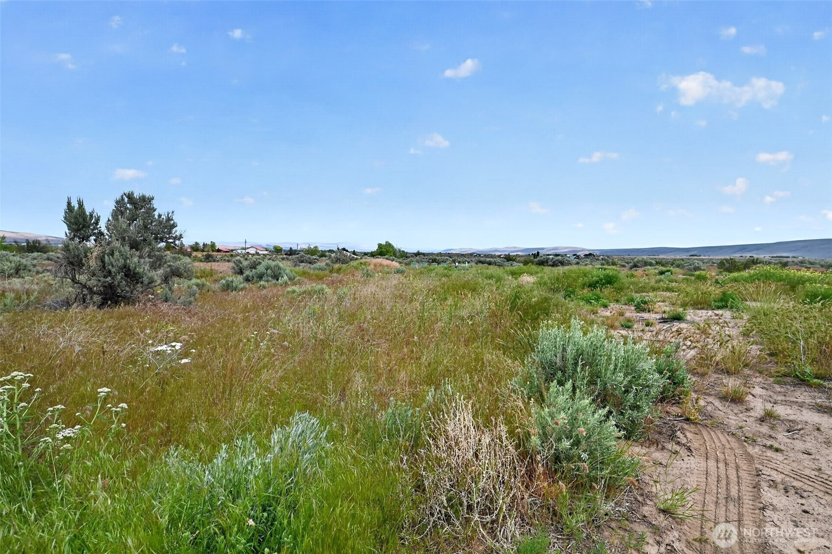 130 Red Tail Road, Yakima, WA 98908